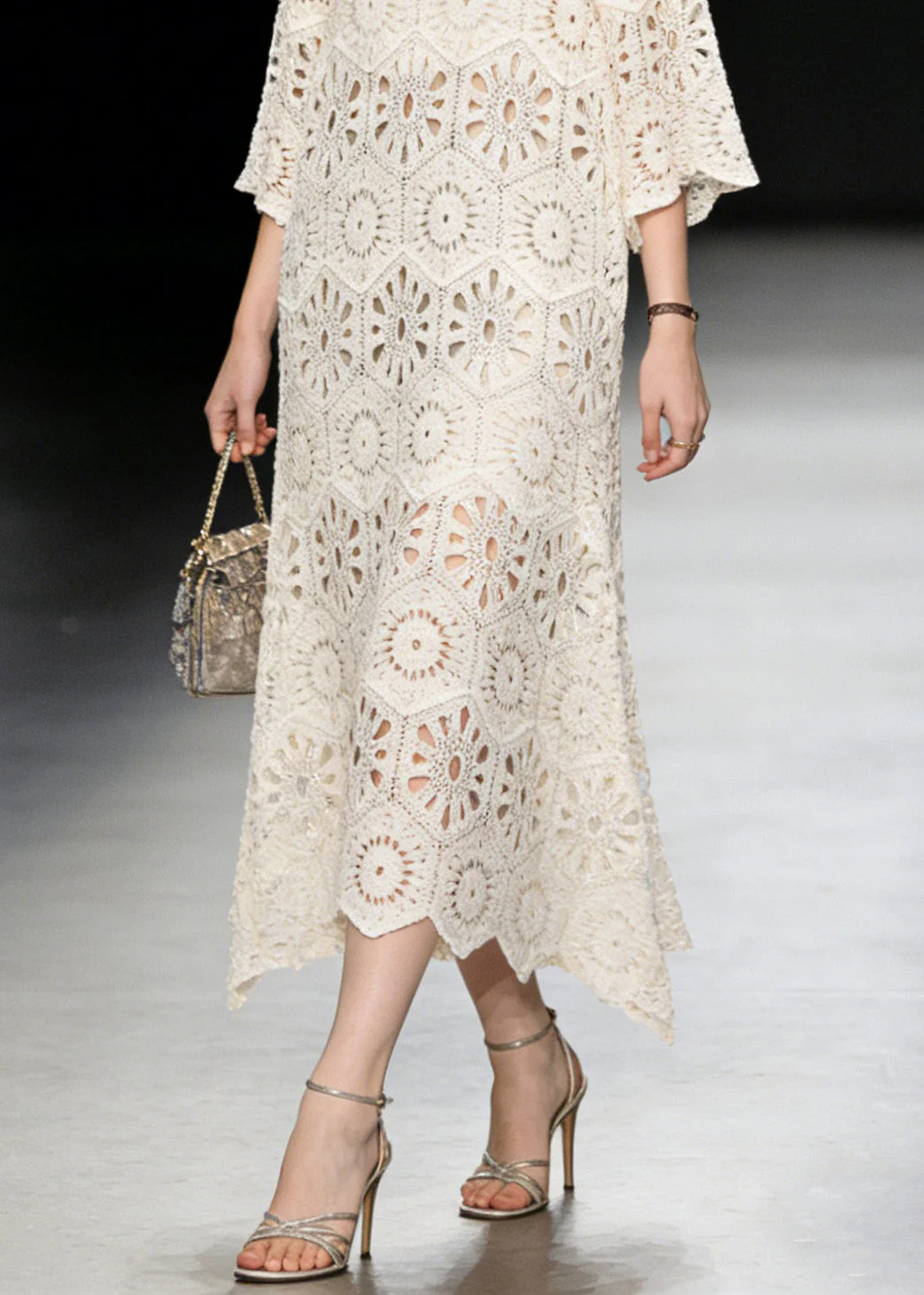 2026 New Apricot V Neck Hollow Out Knit Long Dress Summer - Image 4