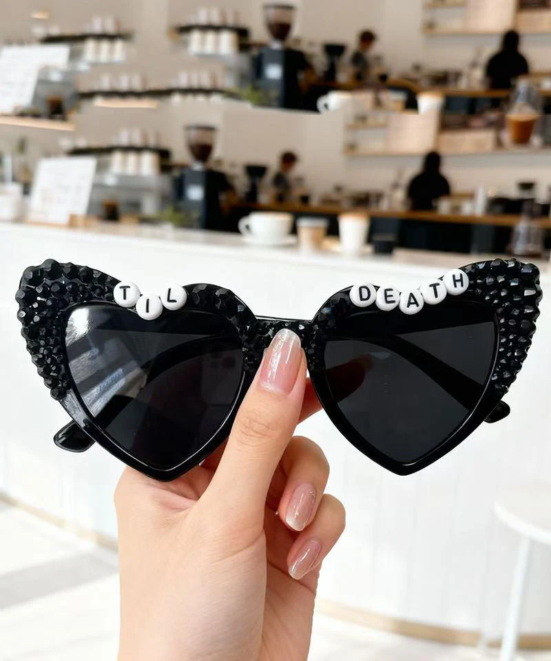2026 New Black Resin Zircon Graphic Love Sunglasses - Image 5