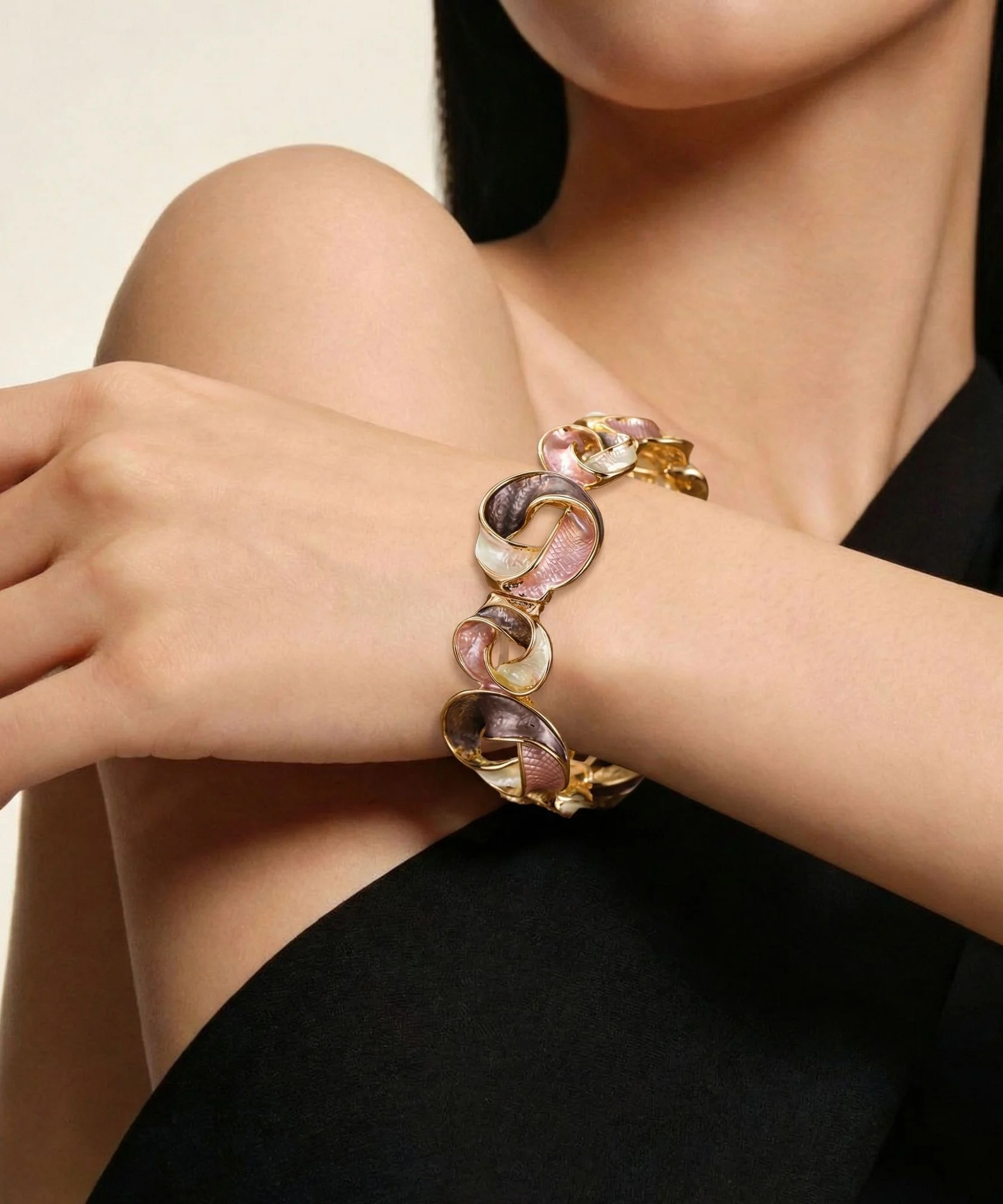 2026 New Coffee Alloy Hollow Out Floral Bangle - Image 3