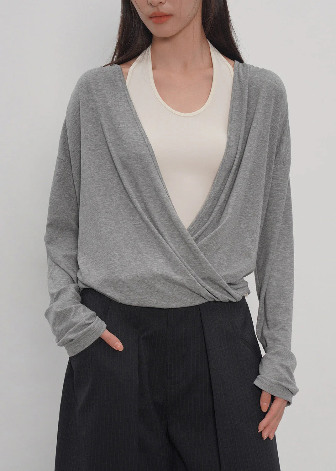 2026 New Grey Fake Two-Piece Spliced Neck Hanging Long Sleeved T-Shirt Top - Image 3