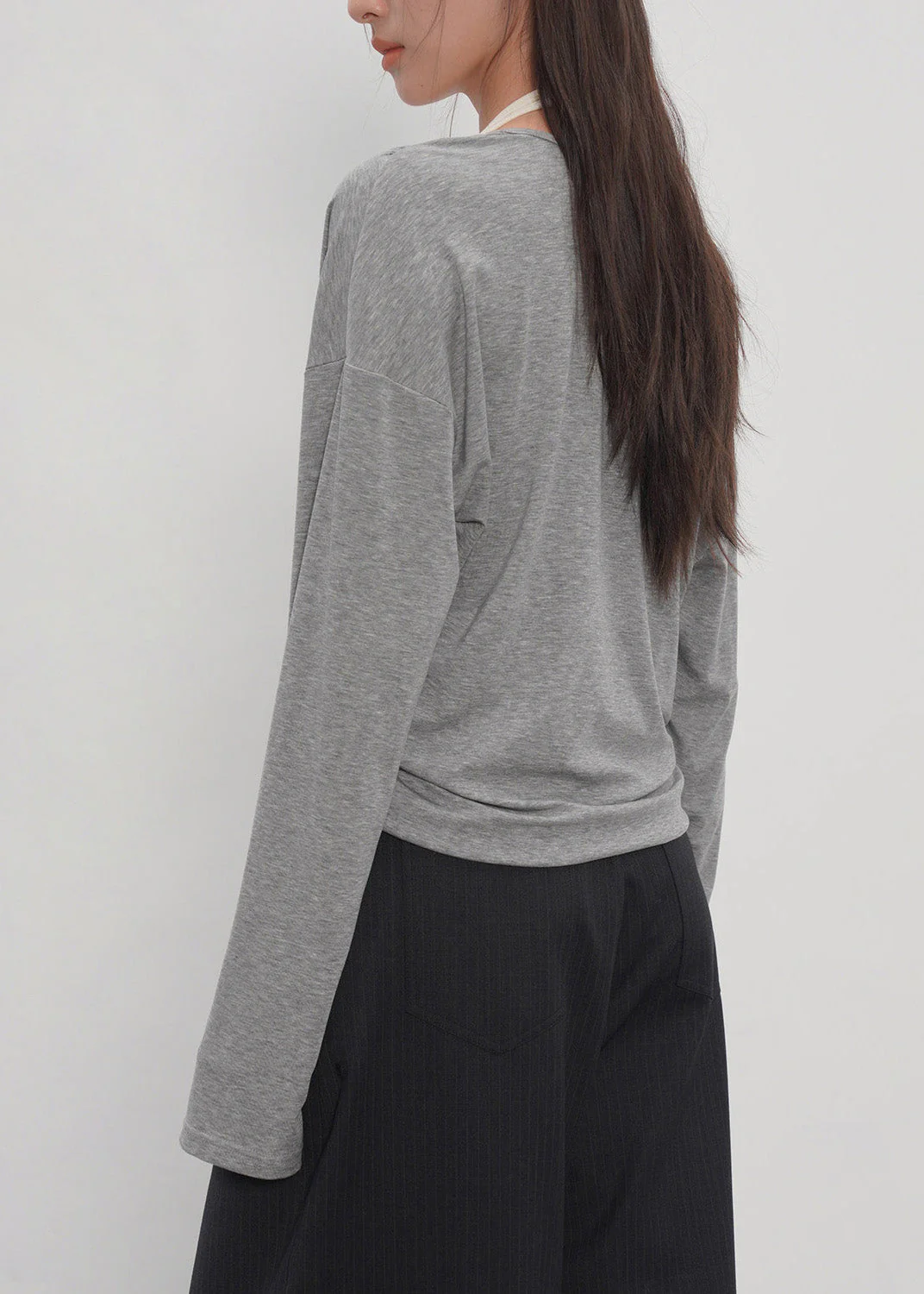 2026 New Grey Fake Two-Piece Spliced Neck Hanging Long Sleeved T-Shirt Top - Image 5
