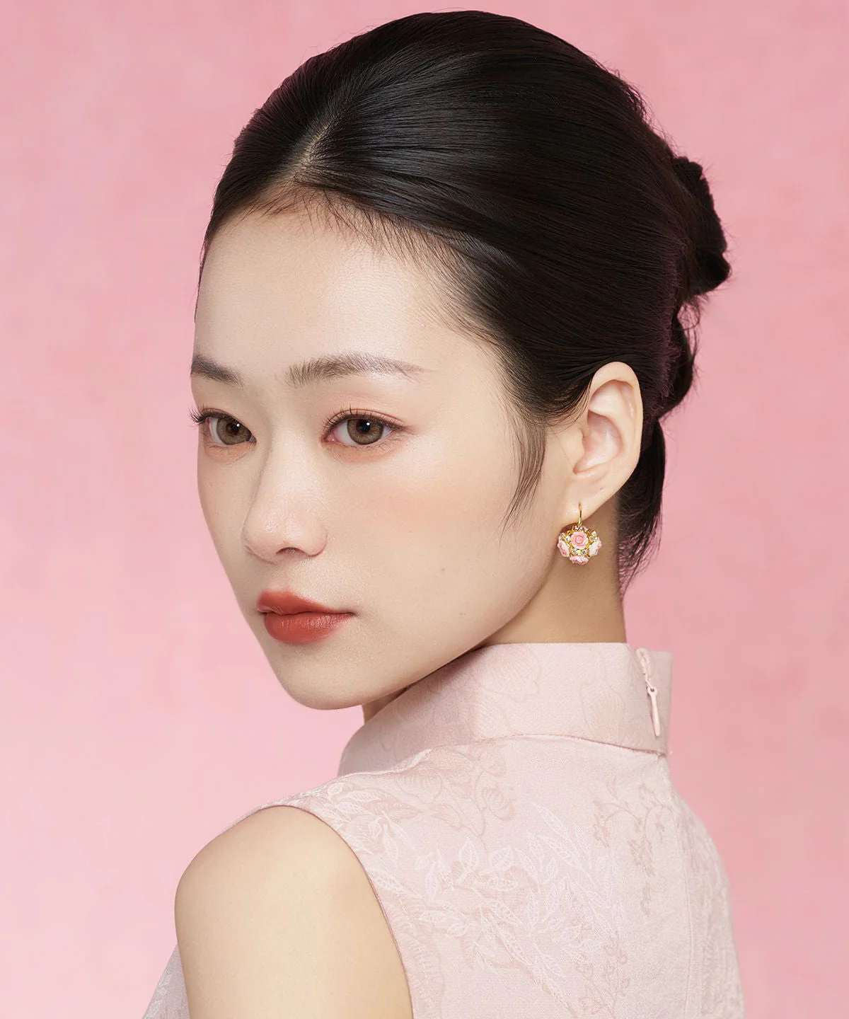 2026 New Pink Copper Overgild Zircon Floral Hoop Earrings - Image 4