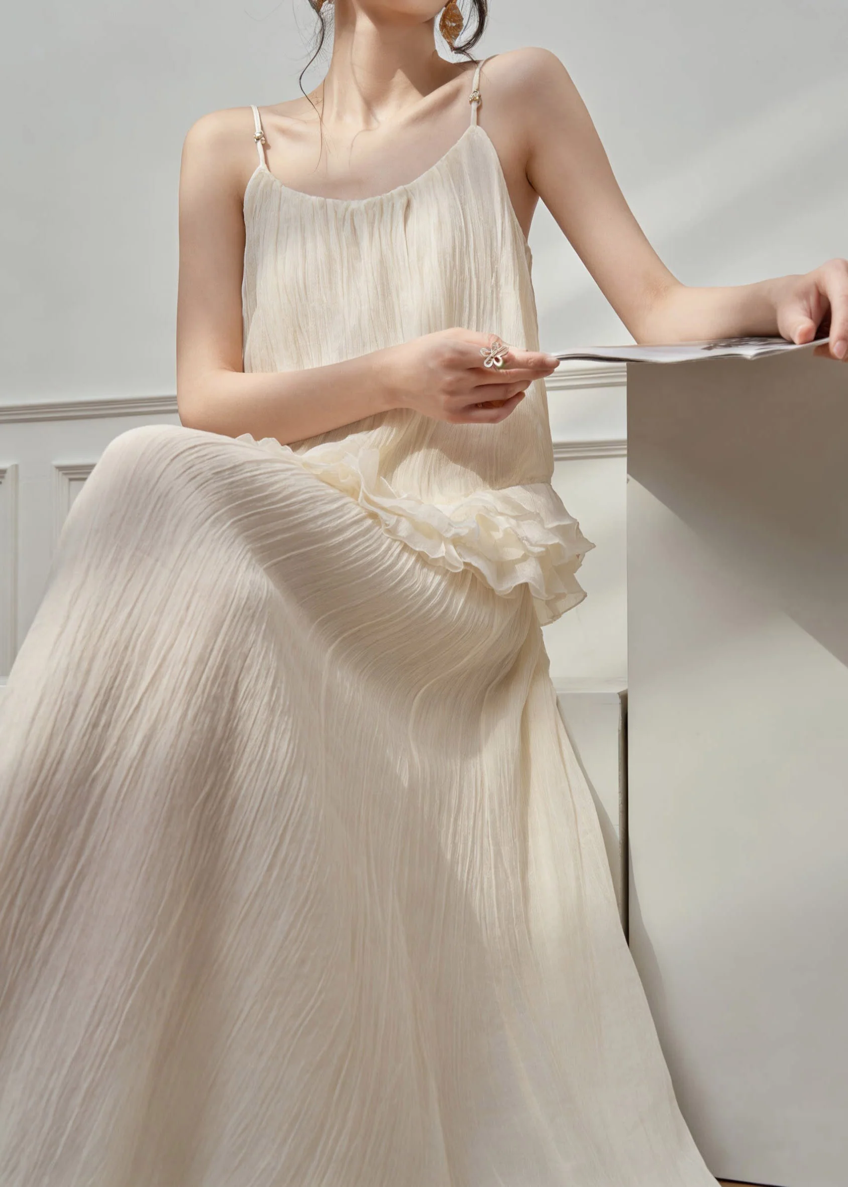 2026 New White O-Neck Vest And Maxi Skirts Two Pieces Set Sleeveless - Image 3