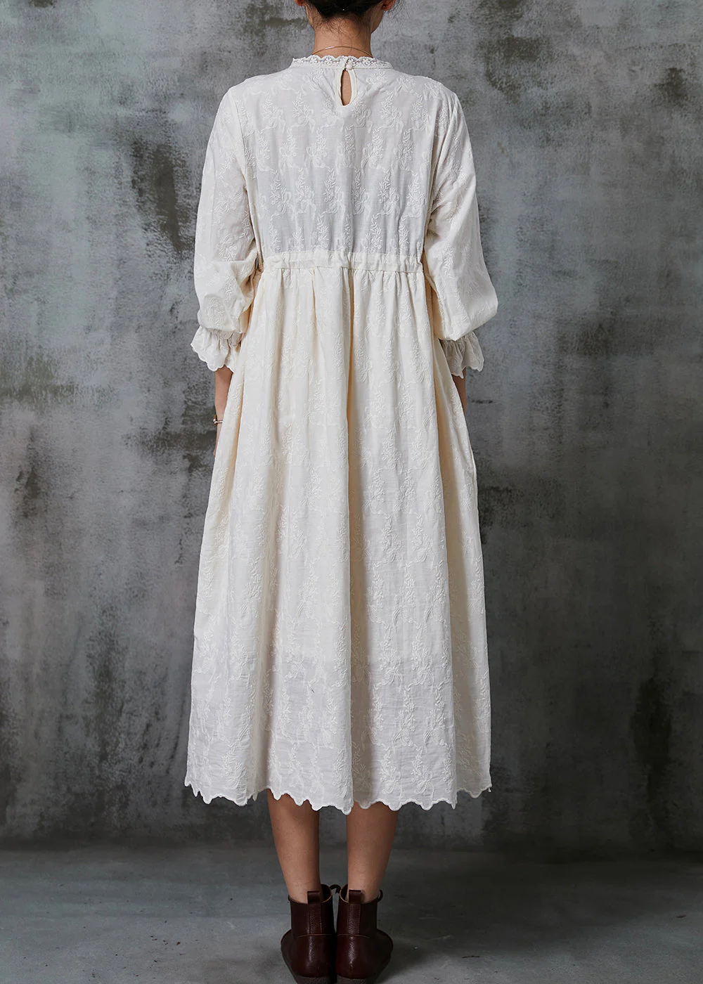 Art Beige Embroidered Patchwork Lace Cotton Cinched Dress Spring - Image 4