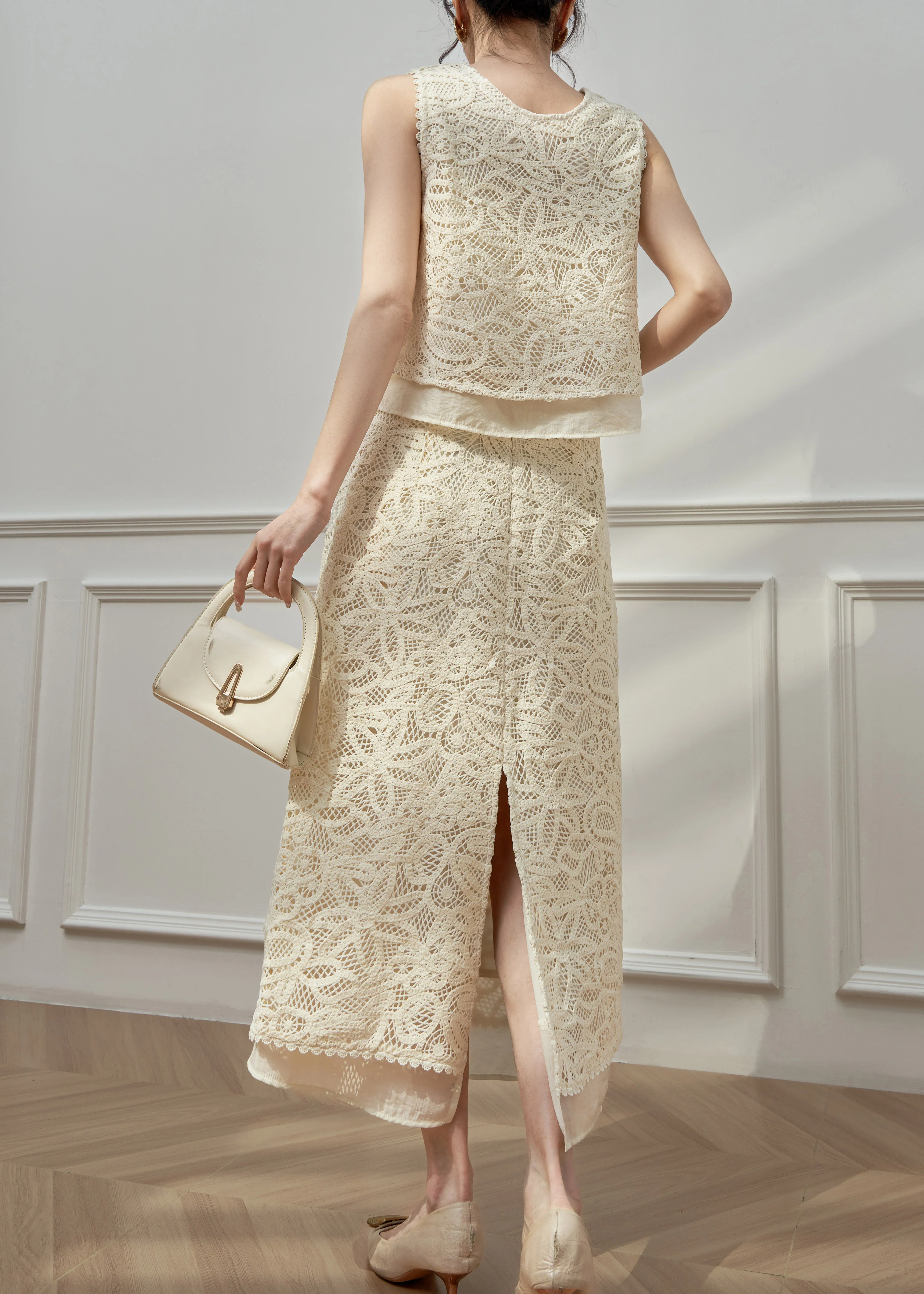 Art Beige Hollow Out Top And Maxi Skirts Two Pieces Set Sleeveless - Image 5