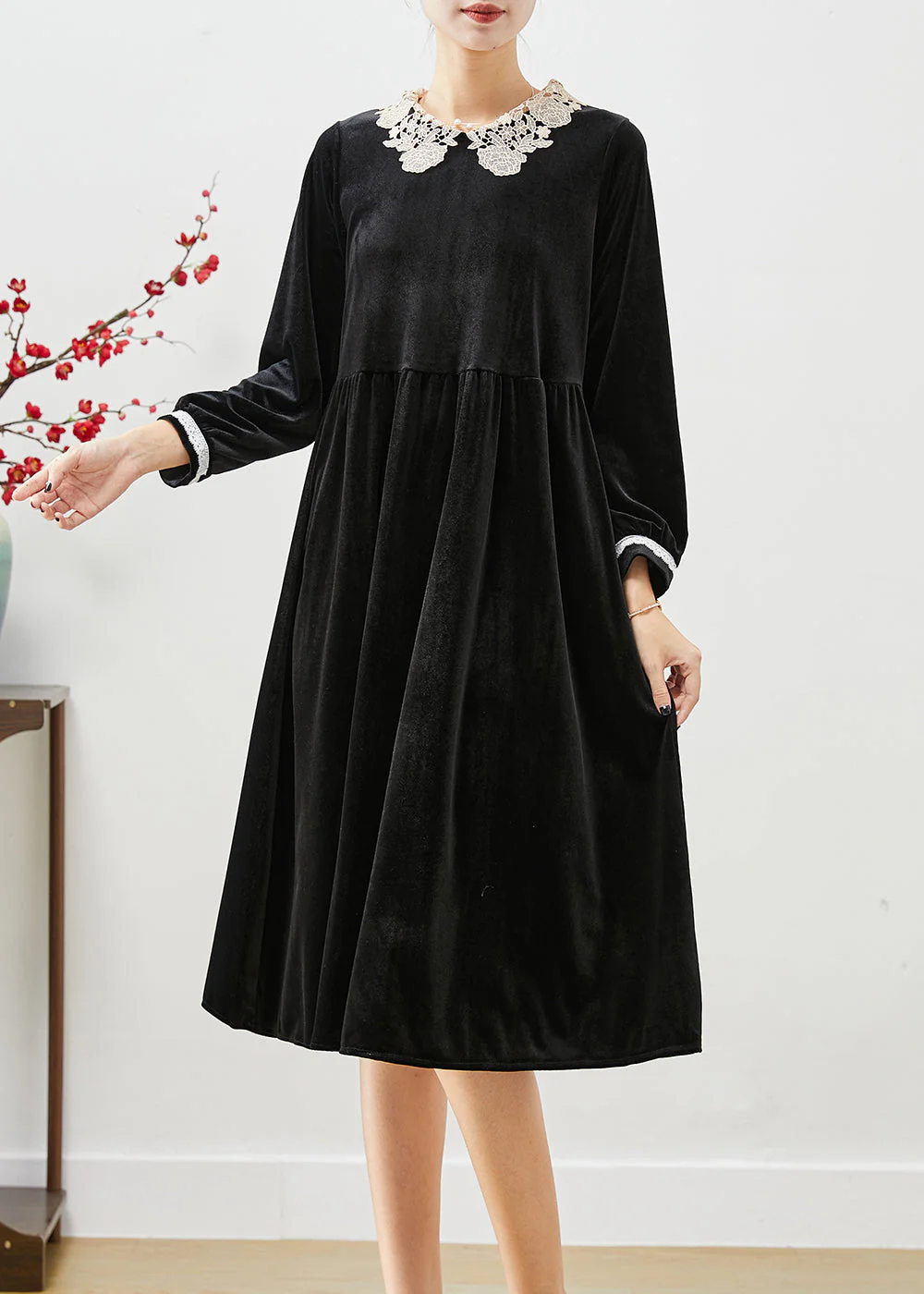 Art Black Peter Pan Collar Lace Patchwork Silk Velour Dress Fall