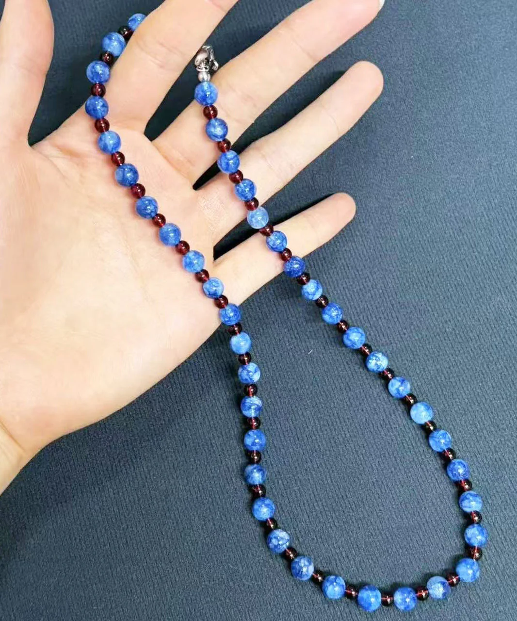 Art Blue Garnet Beaded Alloy Choker - Image 3
