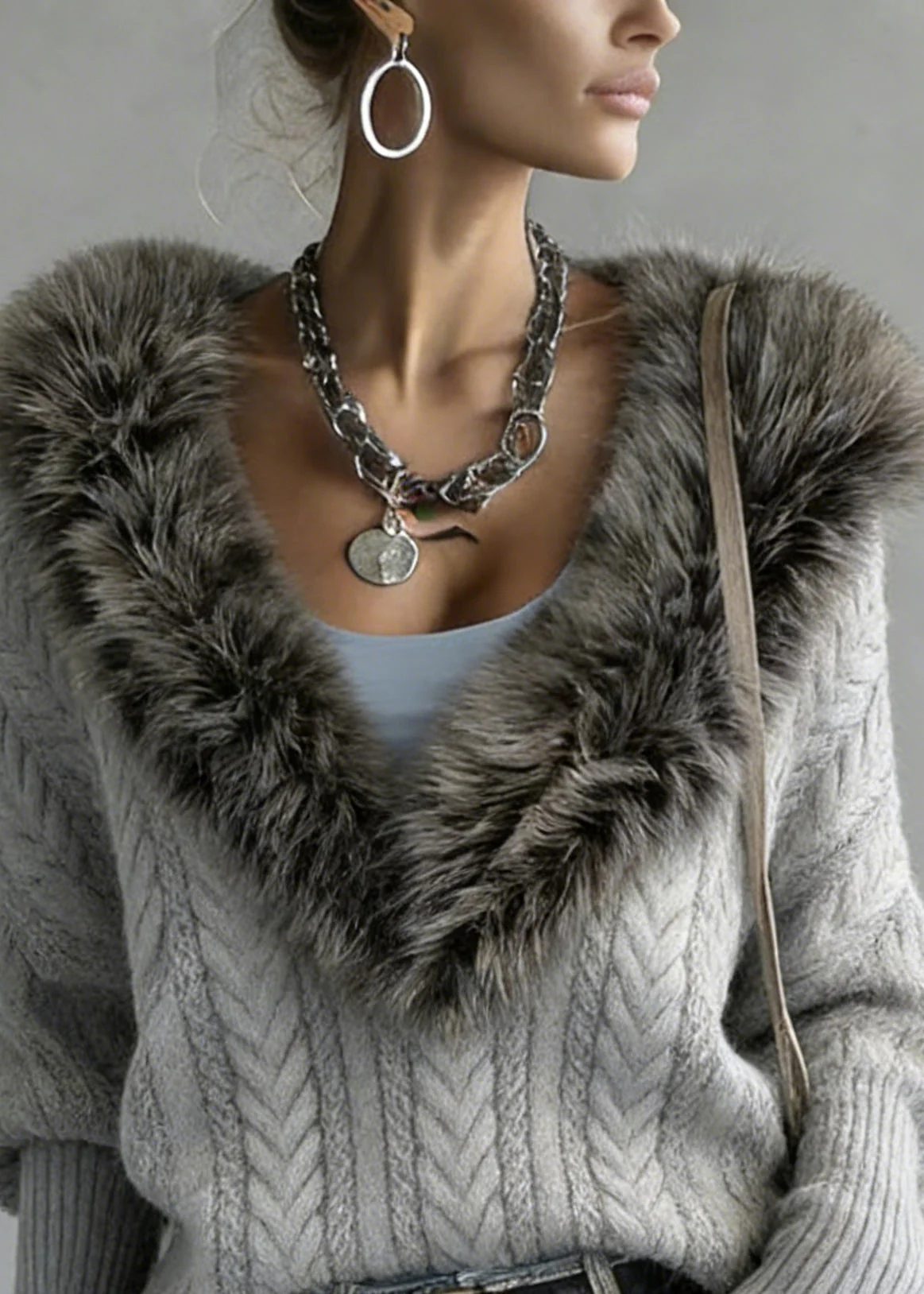 Art Grey Fur Collar Patchwork Cable Knit Sweater Batwing Sleeve - Image 2