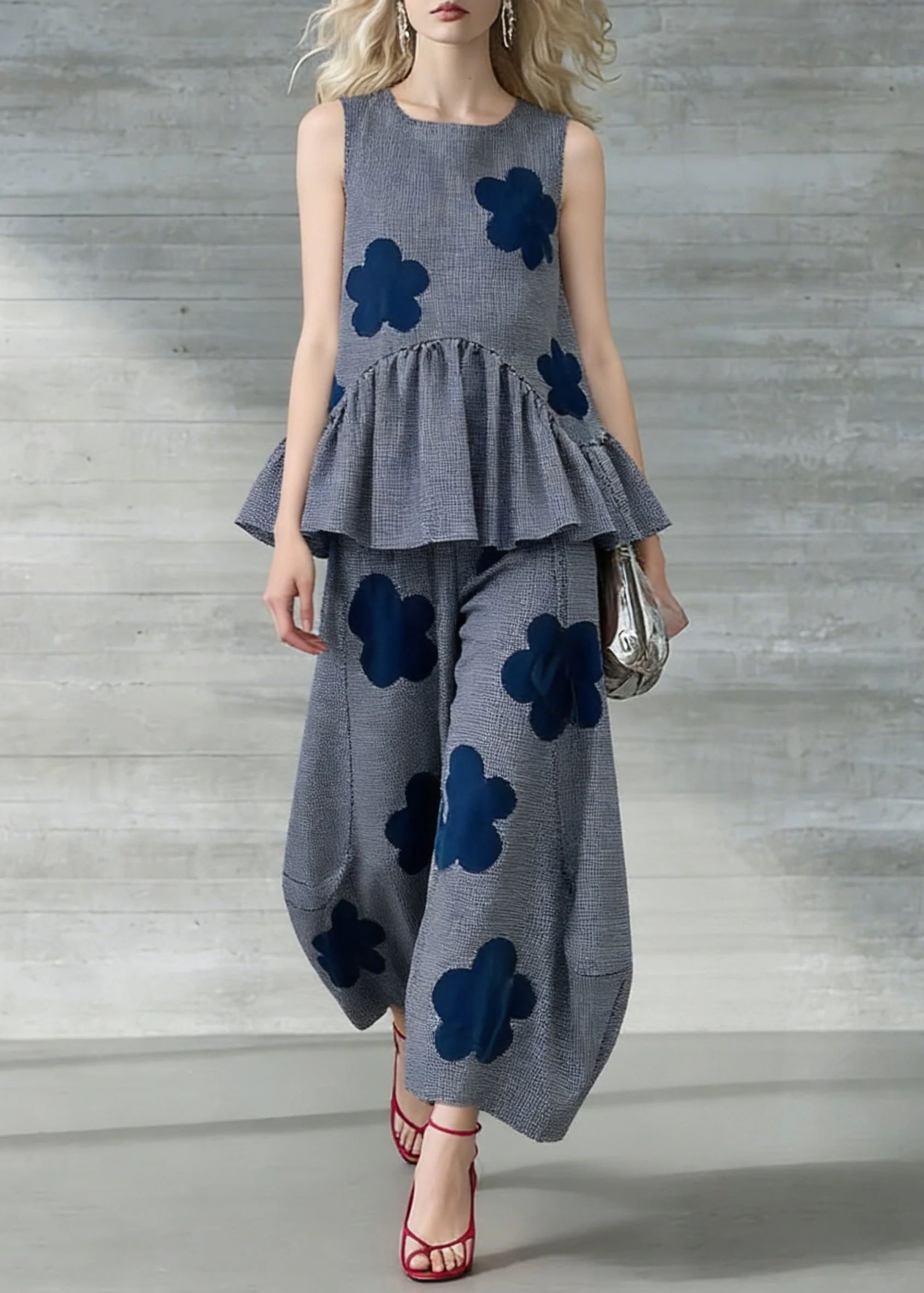Art Grey Plaid Floral Tops And Crop Pants Two Pieces Set Sleeveless - Image 3