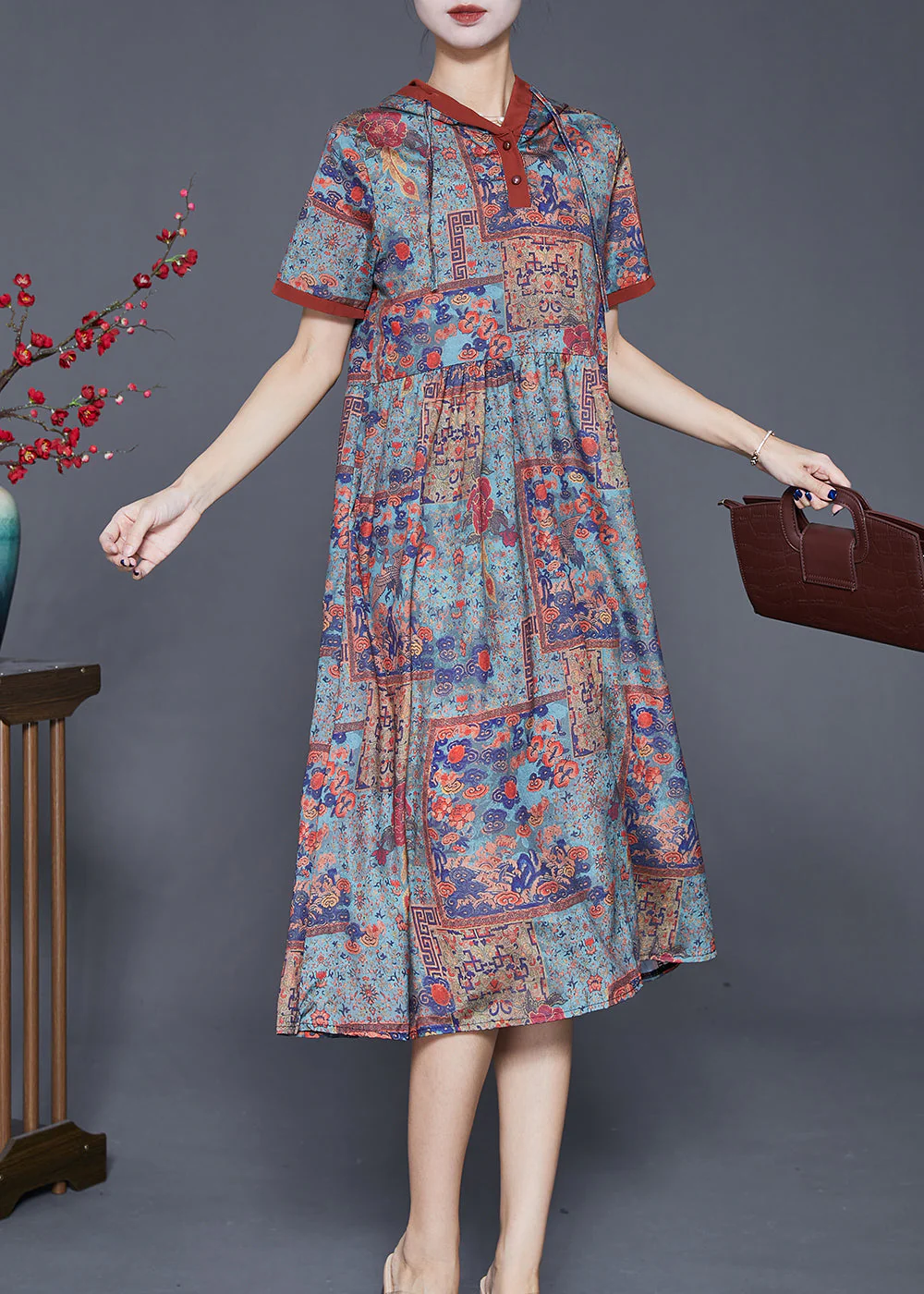 Art Hooded Print Silk Holiday Dress Short Sleeve - Image 3
