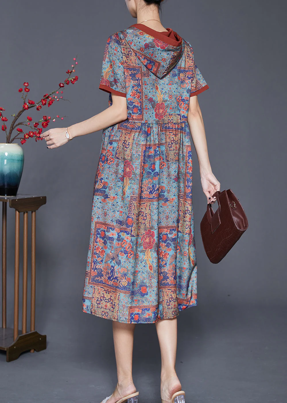 Art Hooded Print Silk Holiday Dress Short Sleeve - Image 4