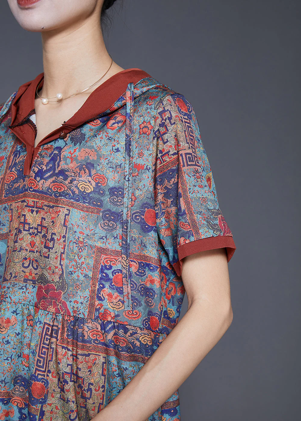 Art Hooded Print Silk Holiday Dress Short Sleeve - Image 5