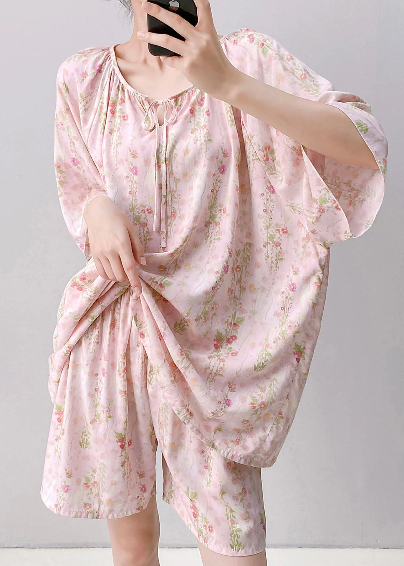 Art Pink Tie Lace Top And Shorts Pajama Set Summer - Image 4