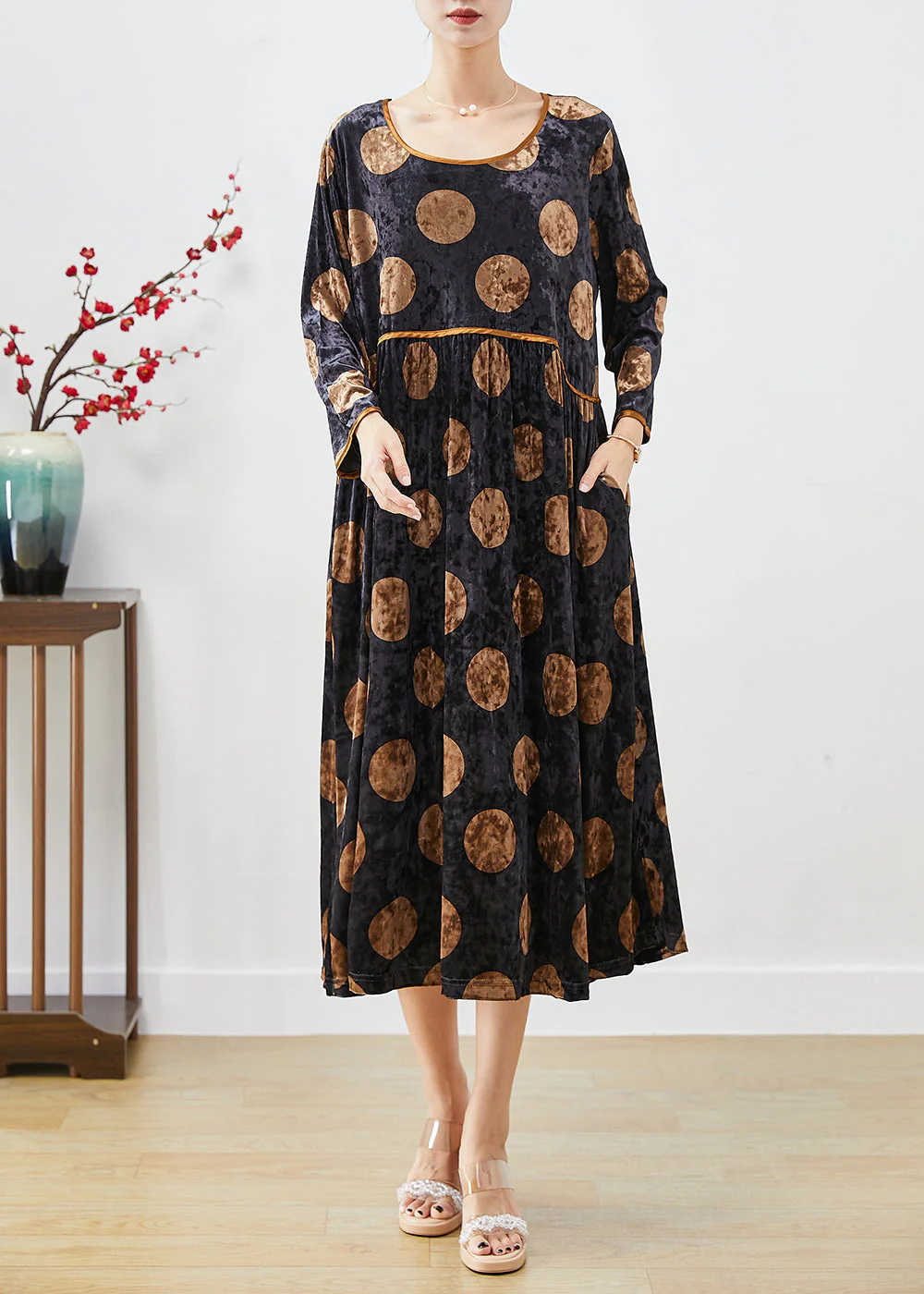Beautiful Black Oversized Print Silk Velour Long Dress Fall - Image 3