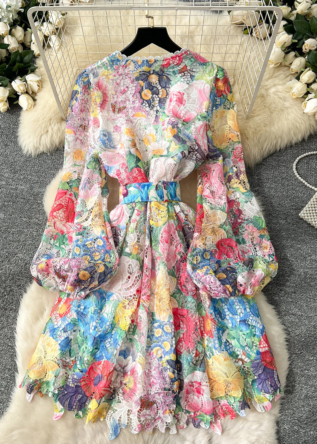 Beautiful Cinched Print Lace Mid Dress Lantern Sleeve - Image 2