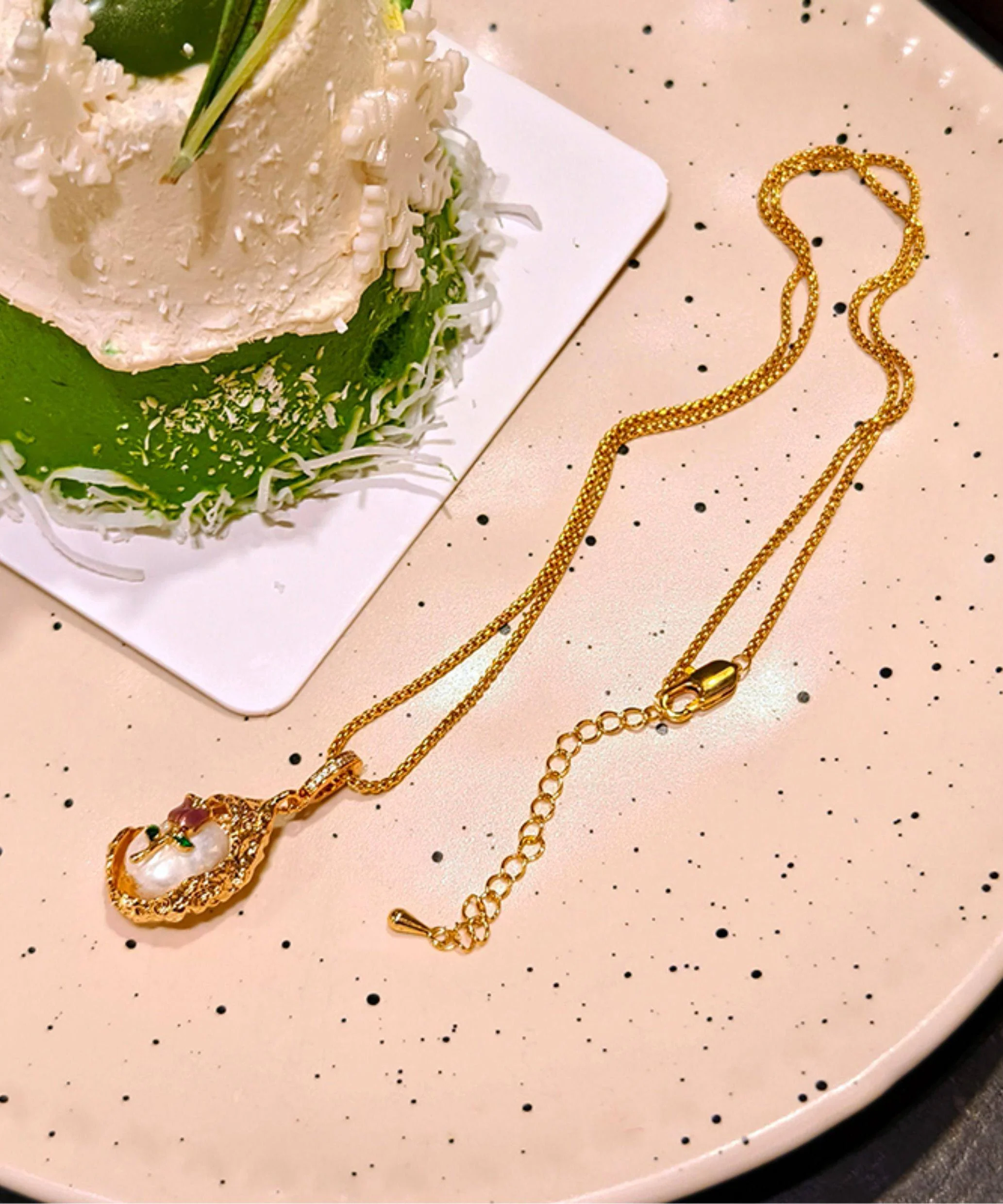 Beautiful Golden Tulip Metal Monet's Garden Pendant Necklace - Image 5