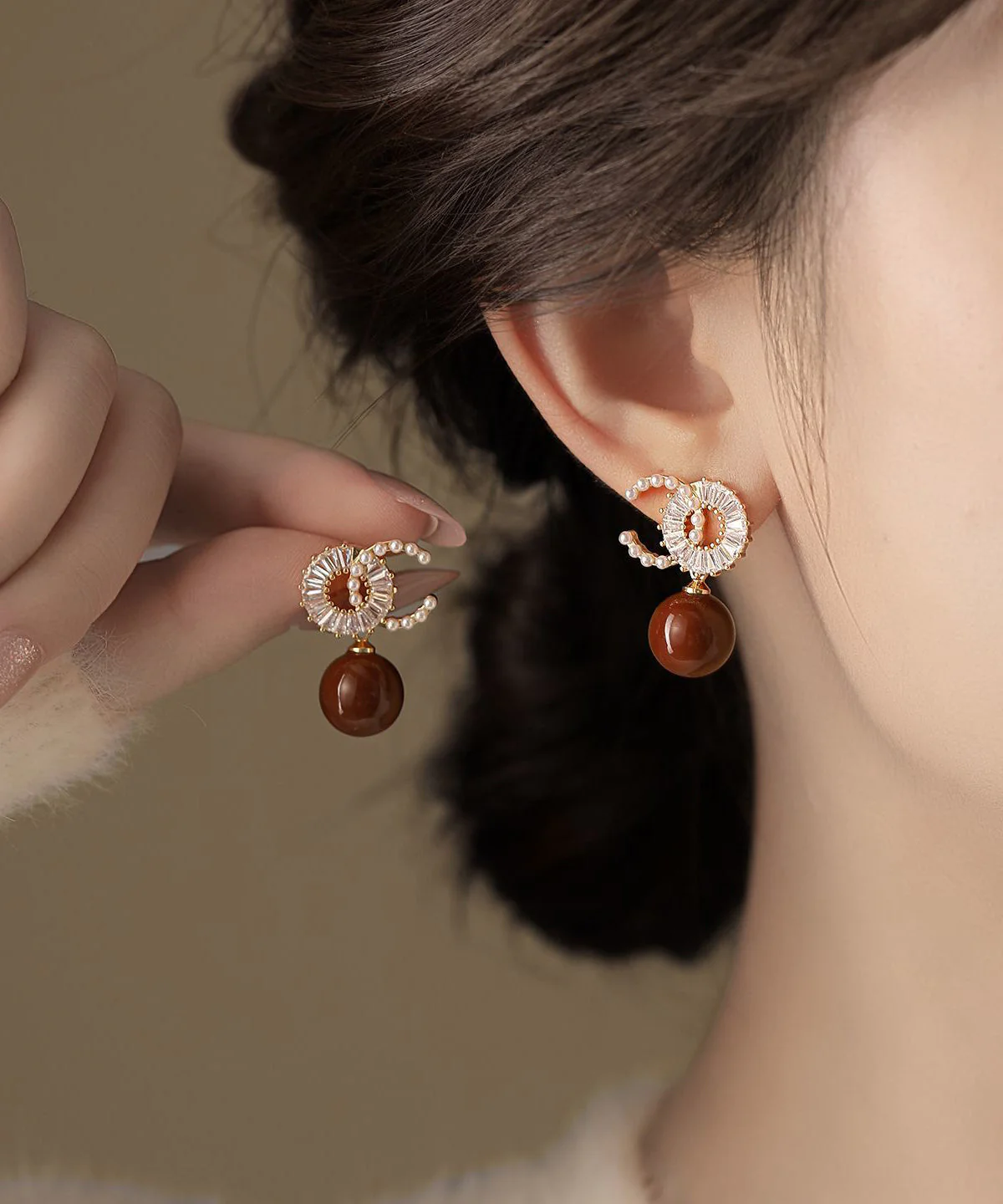 Beautiful Red Copper Alloy Zircon Pearl Drop Earrings - Image 3