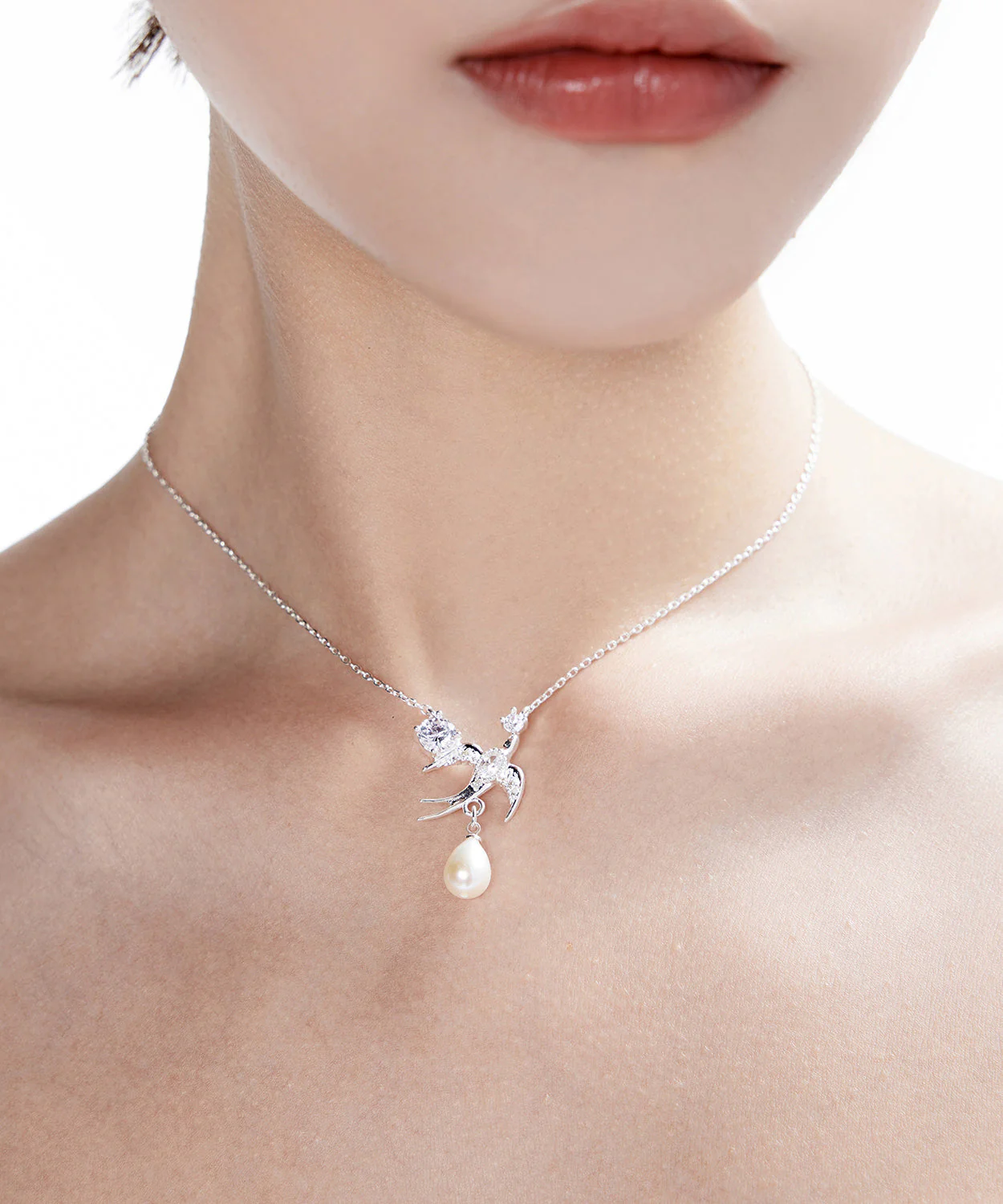 Beautiful Water Zircon Droplet Pearl Little Bird Silver Choker - Image 2
