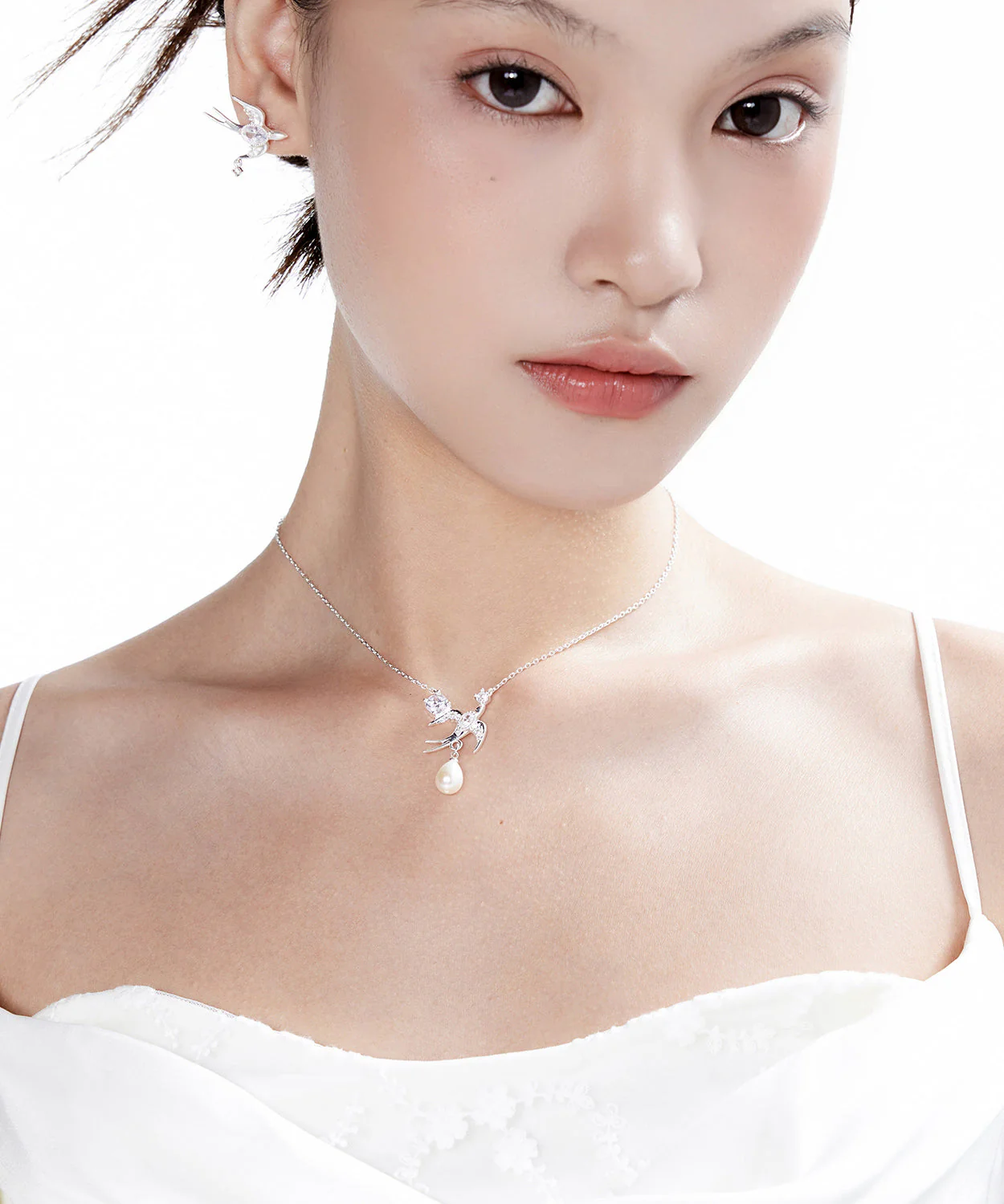 Beautiful Water Zircon Droplet Pearl Little Bird Silver Choker - Image 3