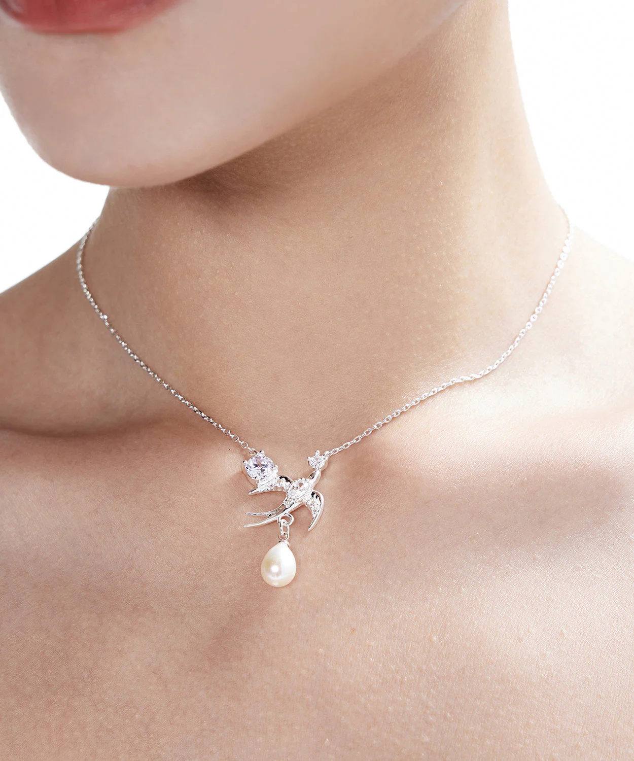 Beautiful Water Zircon Droplet Pearl Little Bird Silver Choker - Image 4