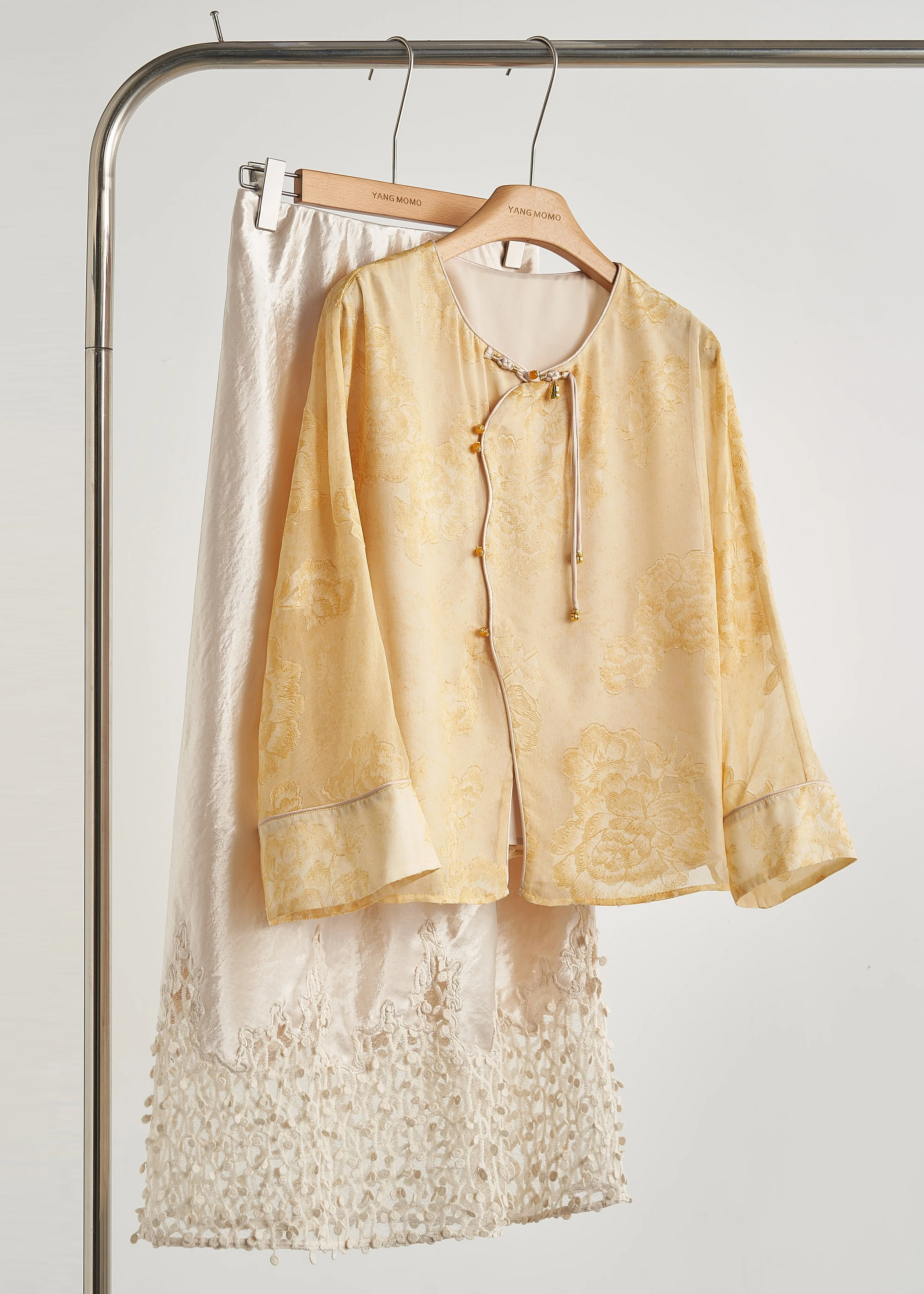 Beautiful Yellow Tasseled Print Silk Coats Fall
