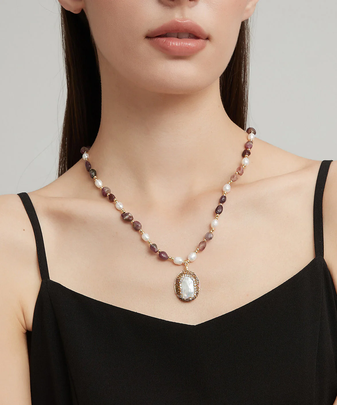 Boutique Baroque Pearl With Fine Pendant Gratuated Bead Necklace - Image 4