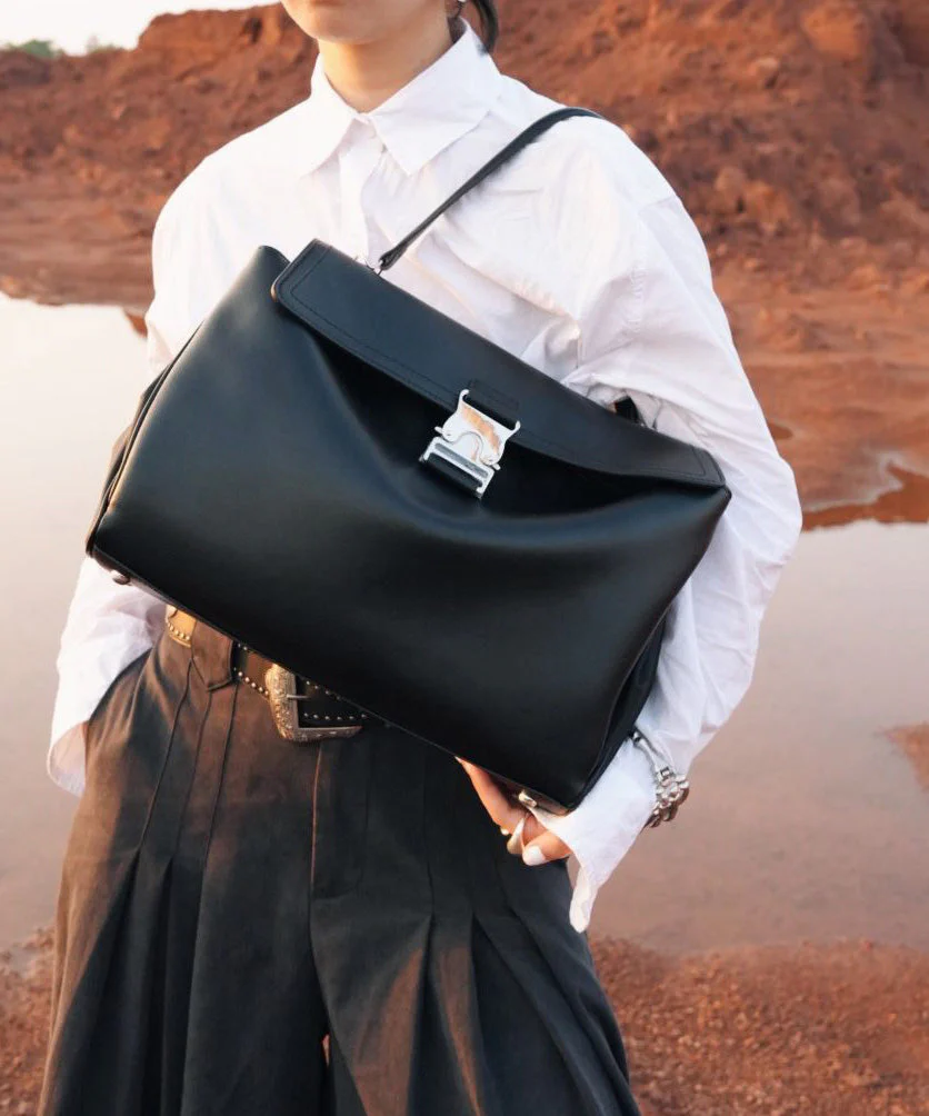 Boutique  Black Large Capacity Durable Calf Leather Shoulder Bag - Image 3