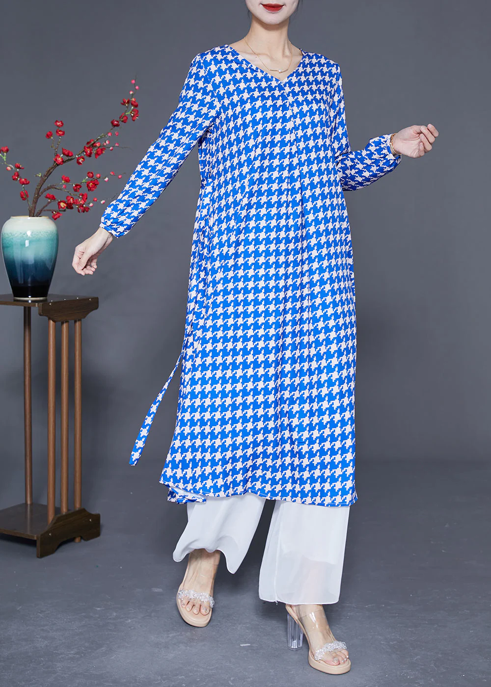Boutique Blue V Neck Plaid Silk Holiday Dress Long Sleeve - Image 2