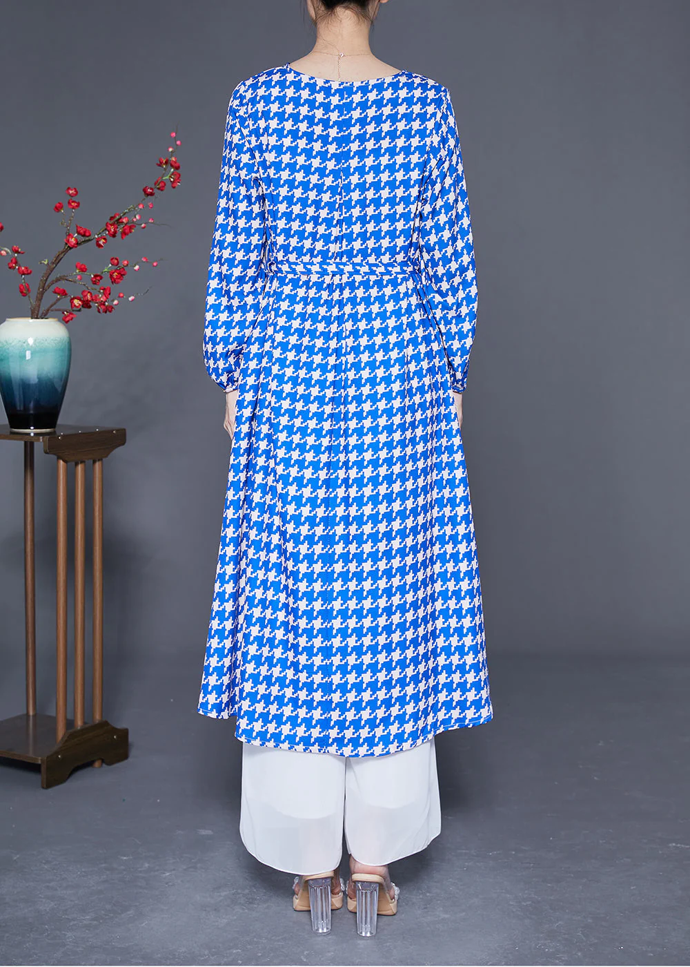 Boutique Blue V Neck Plaid Silk Holiday Dress Long Sleeve - Image 4