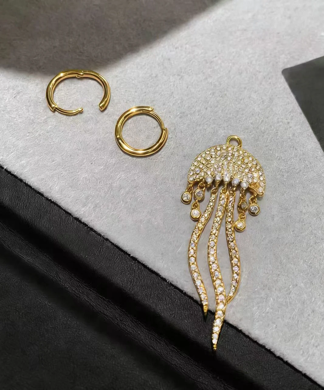 Boutique Golden Asymmetrical Design Tasseled Zircon Metal Drop Earrings - Image 3
