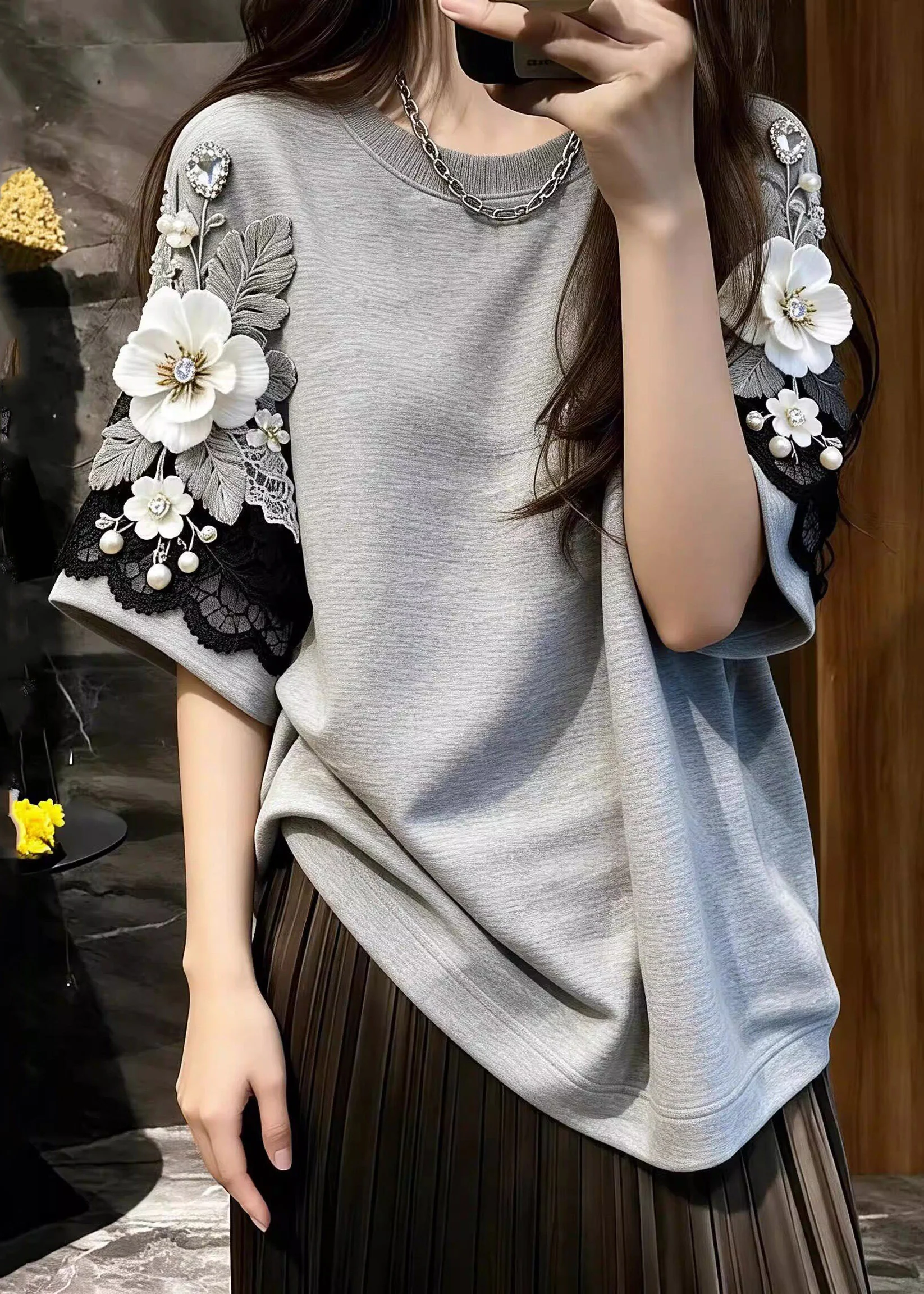 Boutique Grey Floral Nail Bead Tops Short Sleeve - Image 5