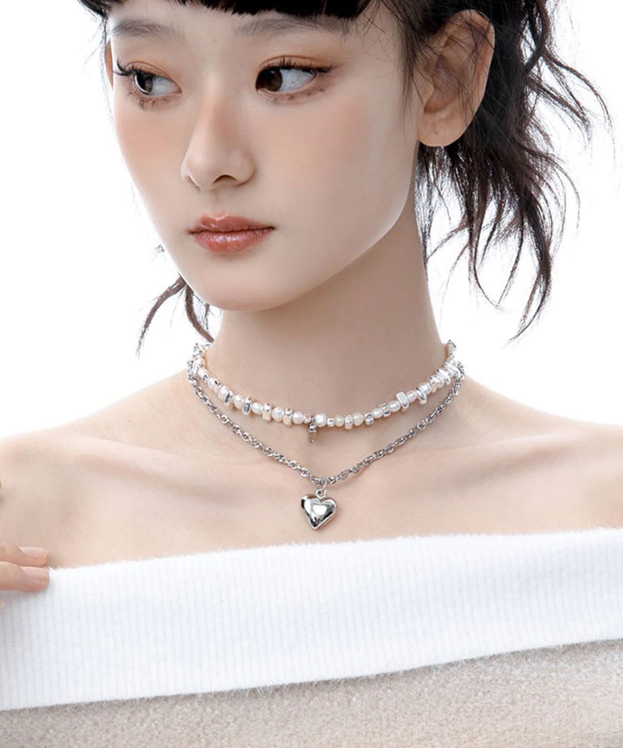 Boutique Pearl Love Heart Pendant Two Piece Set Alloy Necklace - Image 3