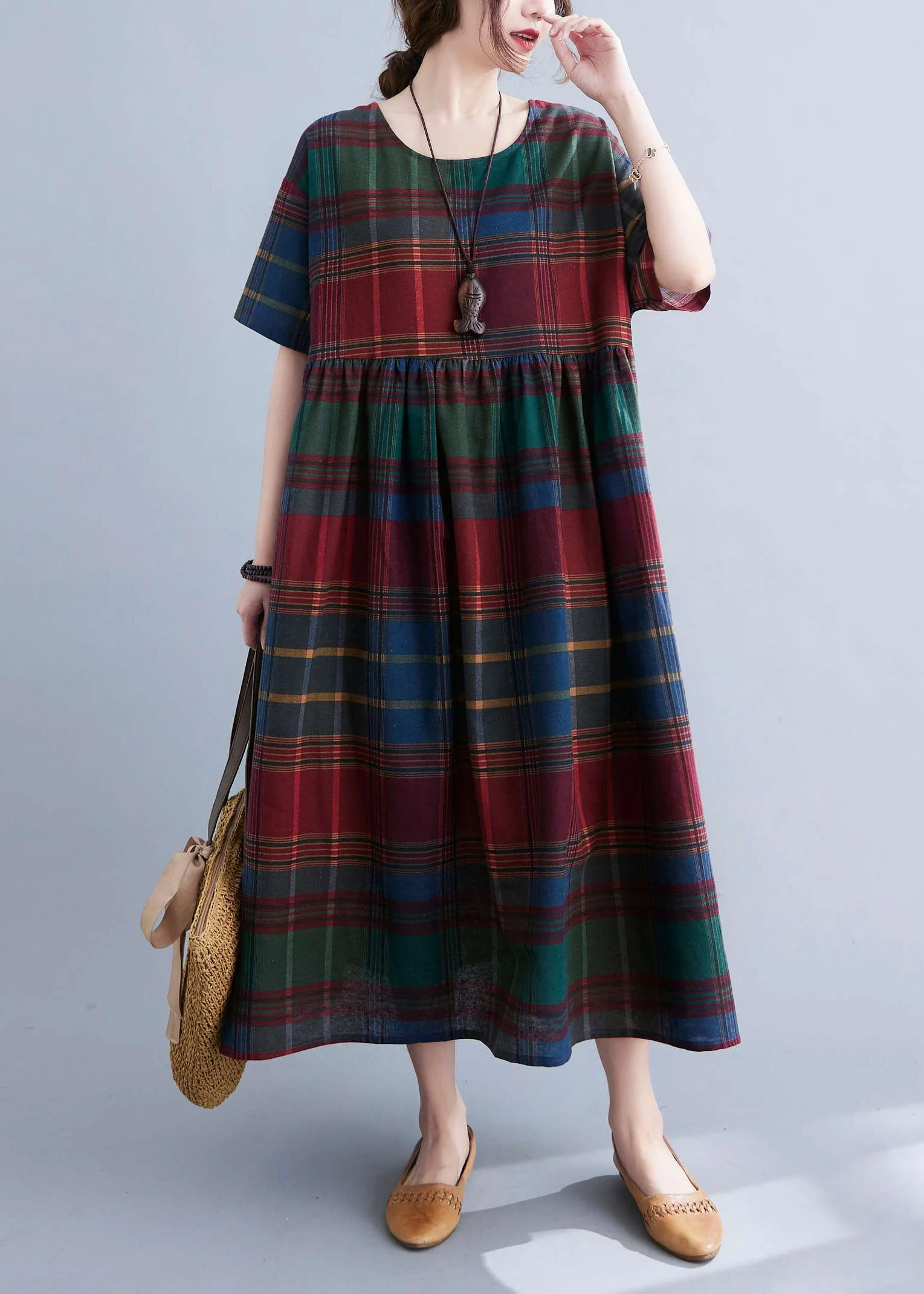 Boutique Red Plaid O-Neck Wrinkled Cotton Long Dress Short Sleeve - Image 3