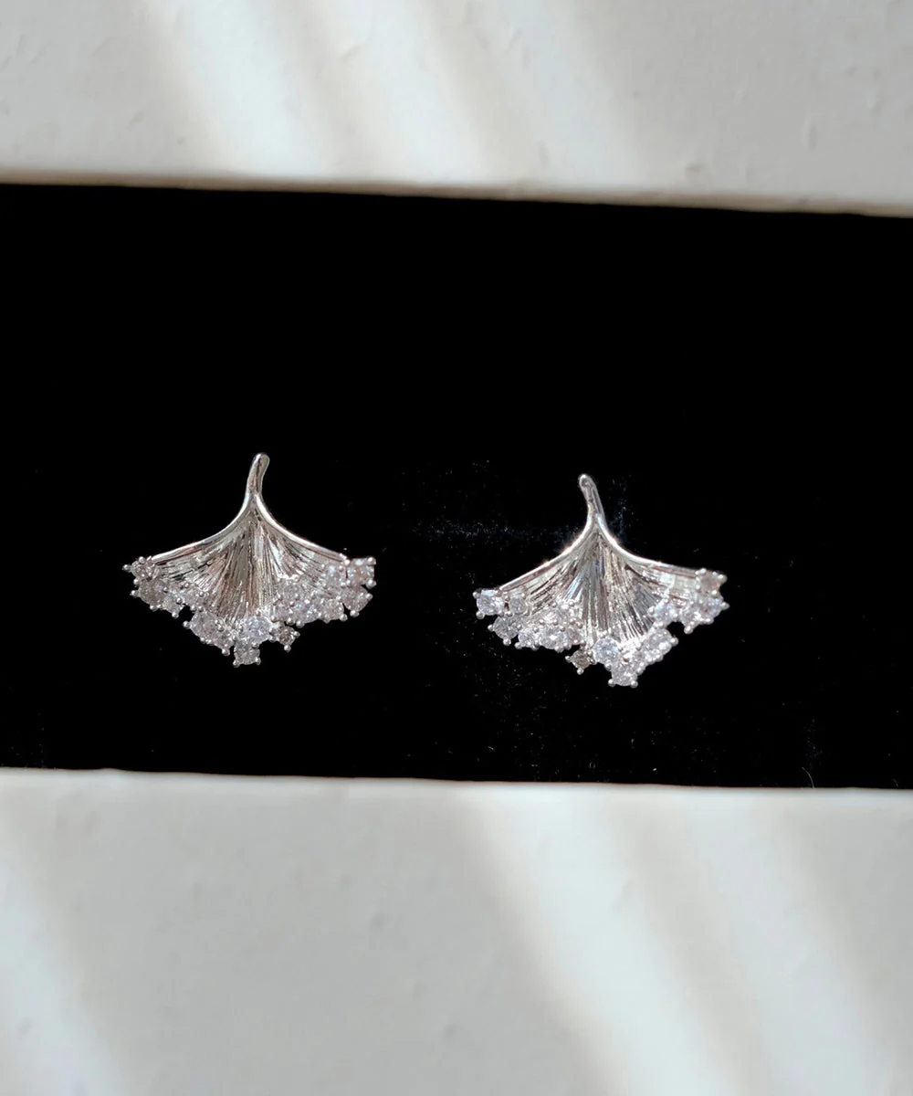 Boutique Silk Copper Silver-Plated Zircon Ginkgo Leaf Stud Earrings - Image 4