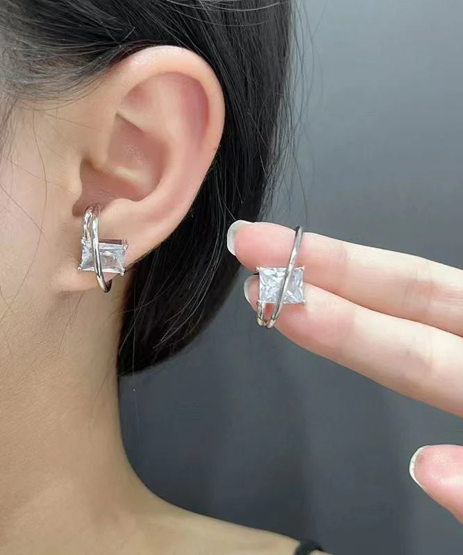 Boutique Silk Metal Line Zircon Stud Earrings - Image 3