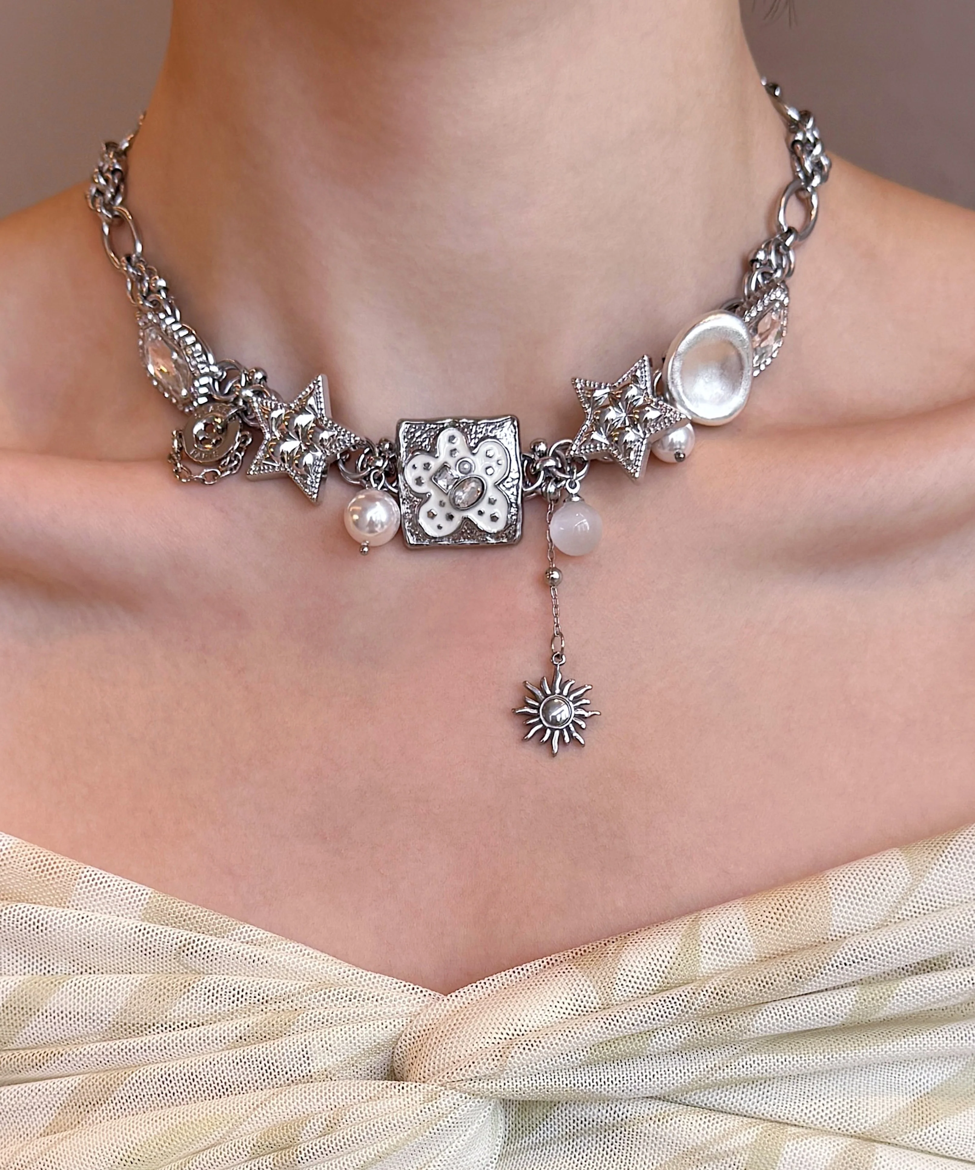 Boutique Silk Stainless Steel Floral Star Pearl Cat's Eye Pendant Necklace - Image 4