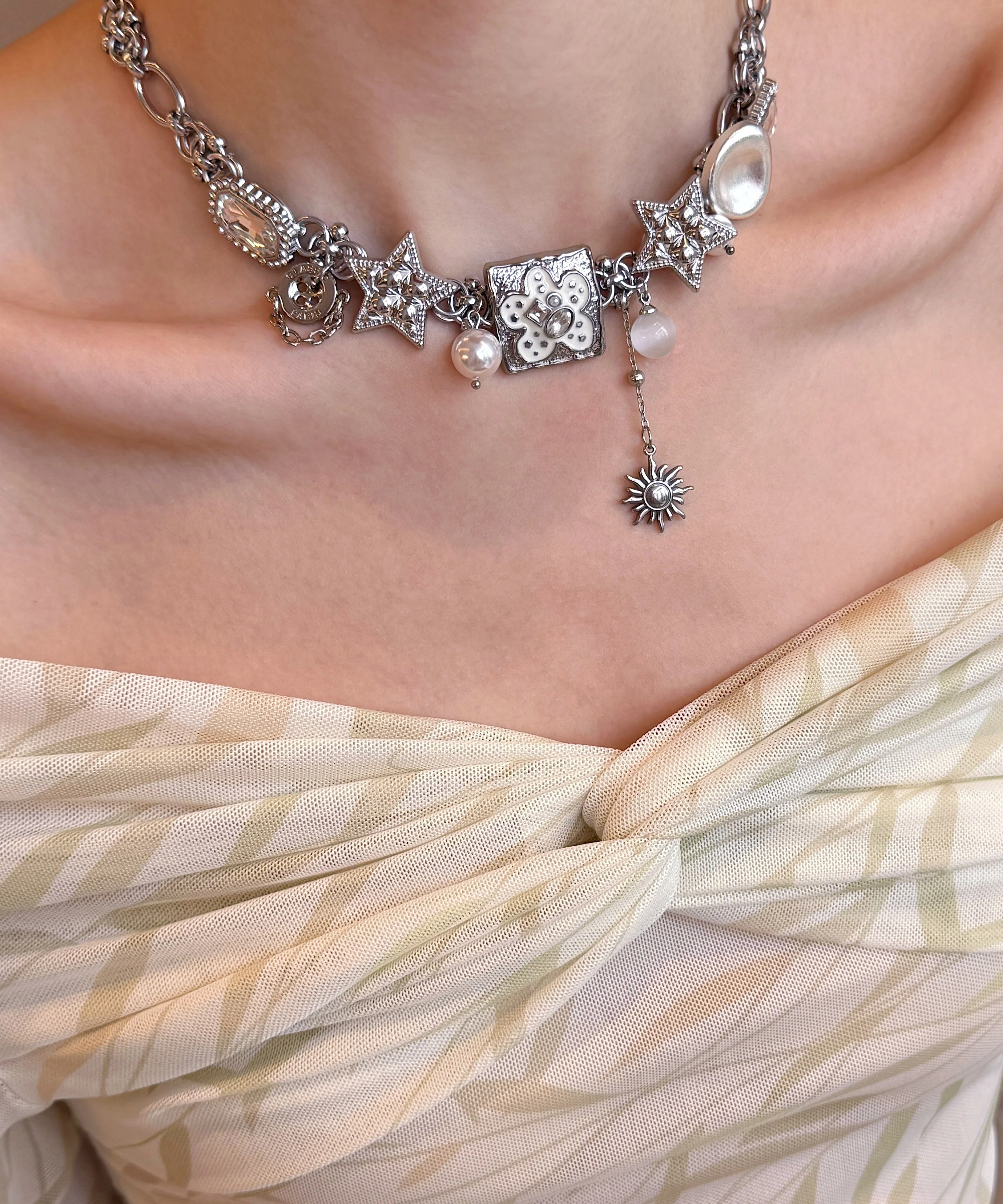 Boutique Silk Stainless Steel Floral Star Pearl Cat's Eye Pendant Necklace - Image 5
