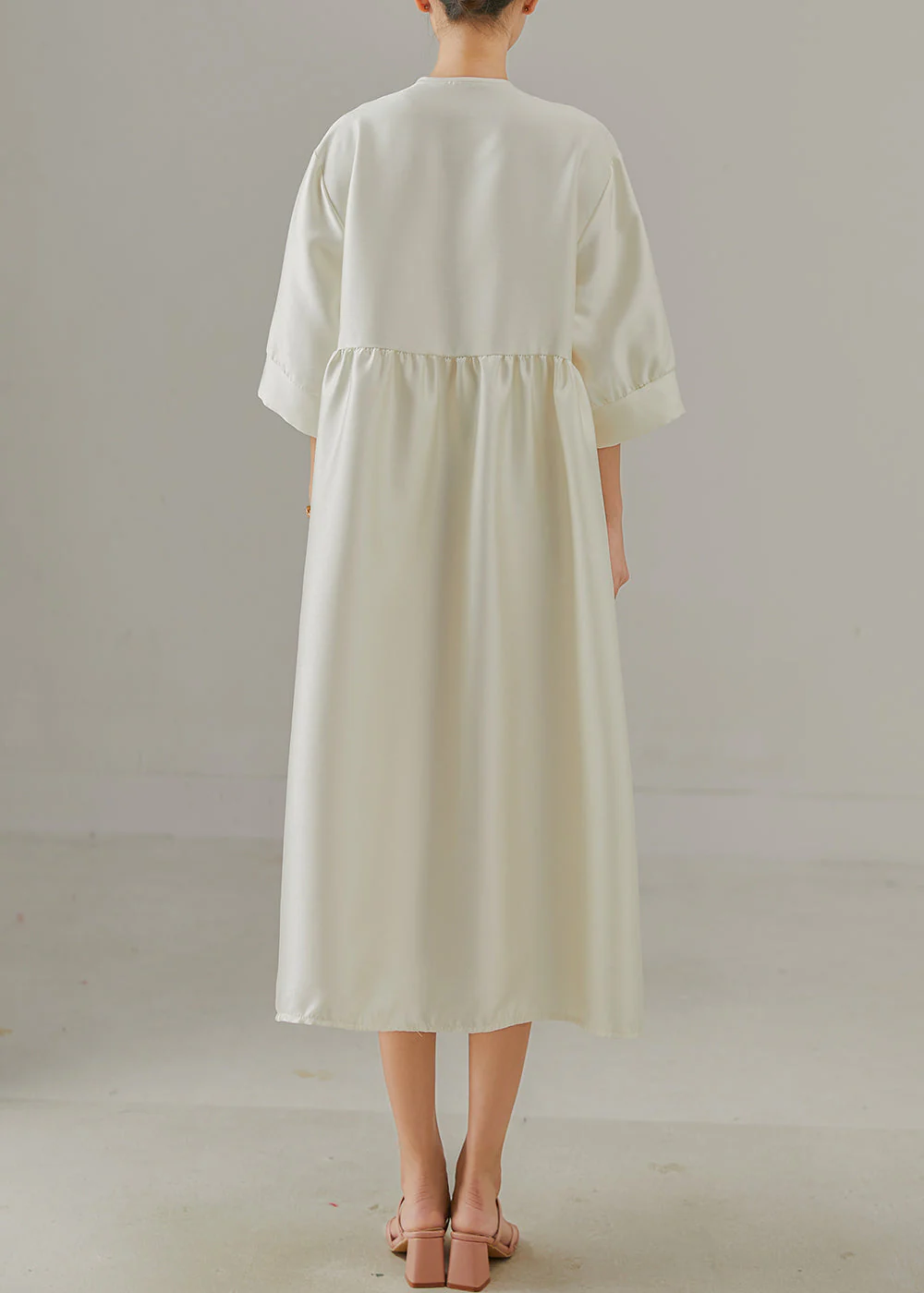 Boutique White Three-dimensional Floral Lace Up Silk Dress Summer - Image 4