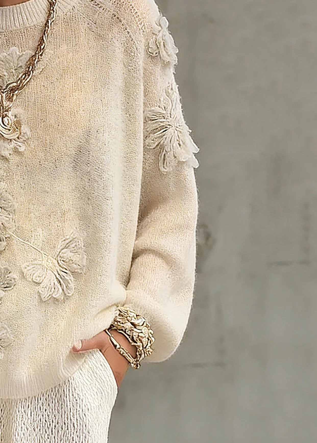Casual Beige O-Neck Embroidered Cotton Knit Sweaters Spring - Image 4