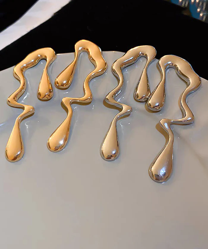Casual Gold Alloy Asymmetrical Hoop Earrings - Image 4