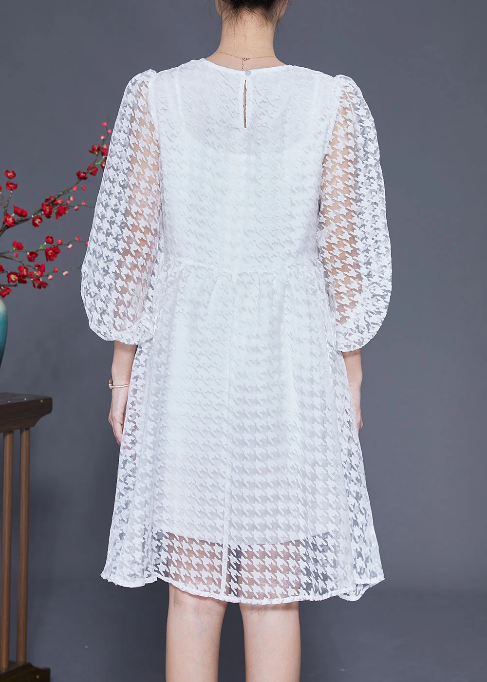 Casual White Hollow Out Exra Large Hem Tulle Maxi Dress Puff Sleeve - Image 3