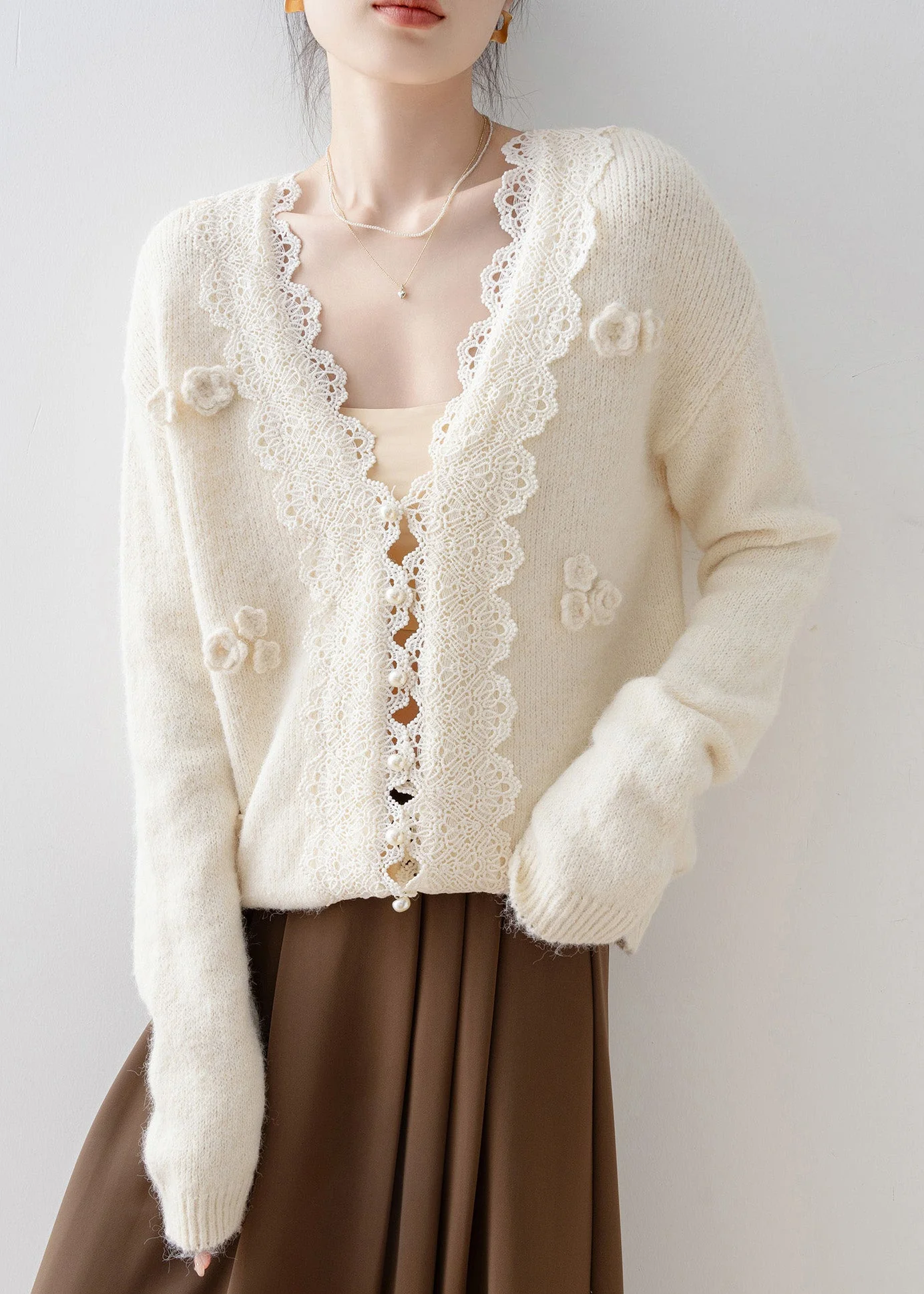 Chic Beige V Neck Lace Button Knit Cardigan Spring - Image 4