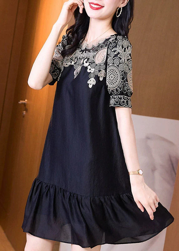 Chic Black Embroideried O-Neck Hollow Out Long Dresses Short Sleeve - Image 2