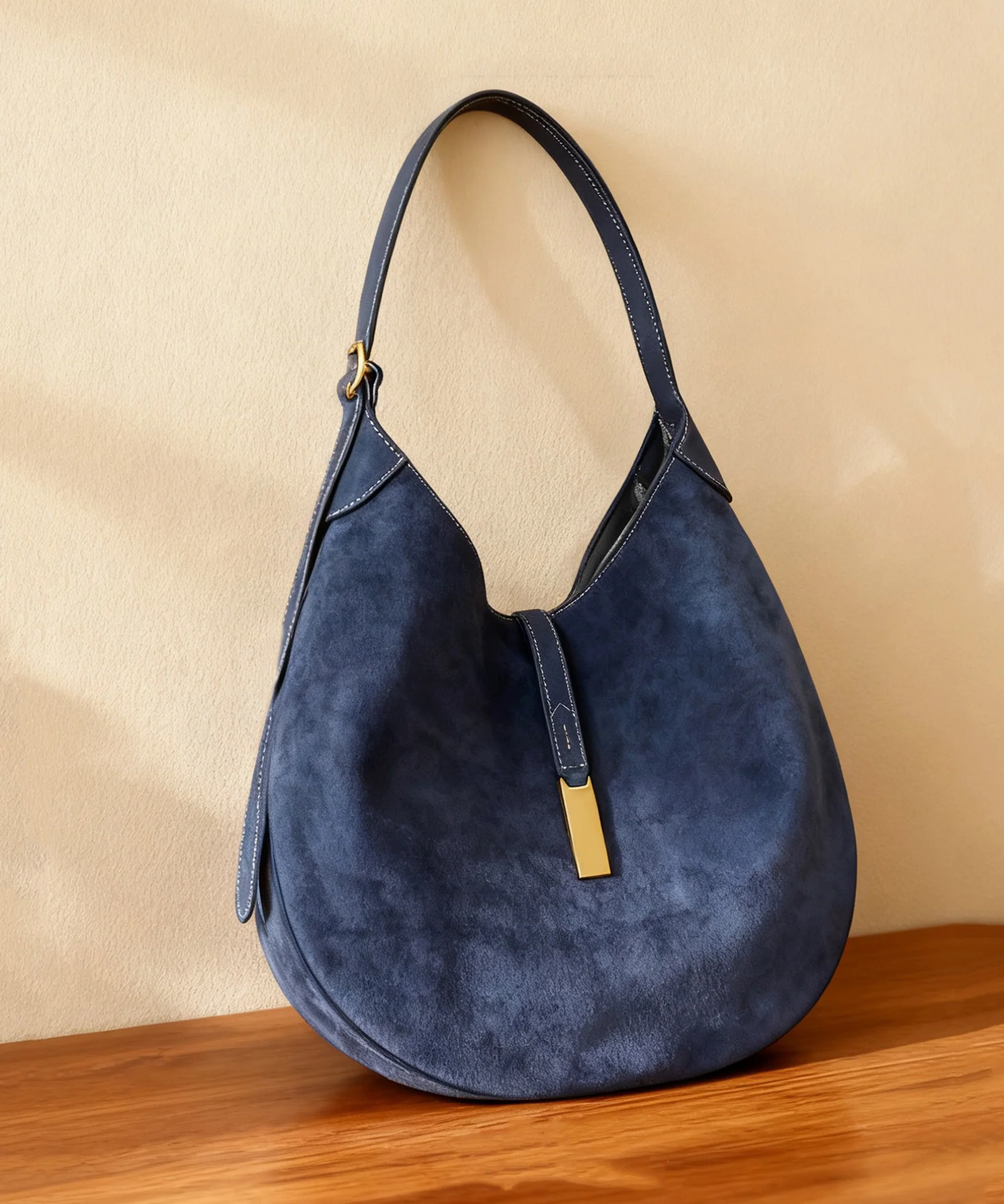Chic Black Large Capacity Faux Leather Shoulder Bag - Image 4