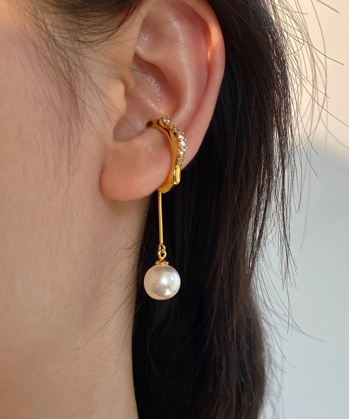 Chic Gold Zircon Pearl Tassel Drop Earrings - Image 4