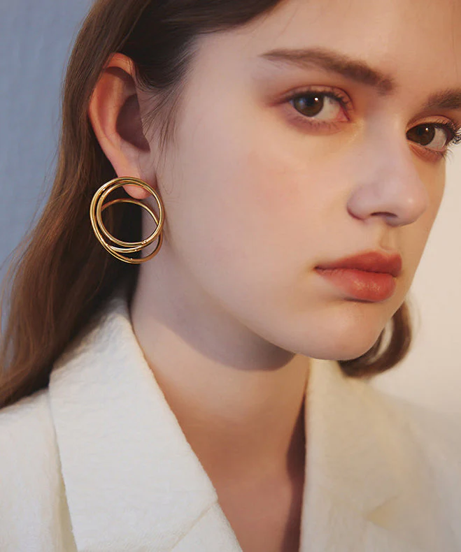 Chic Golden Rotundity Asymmetrical Design Metal Stud Earrings - Image 2