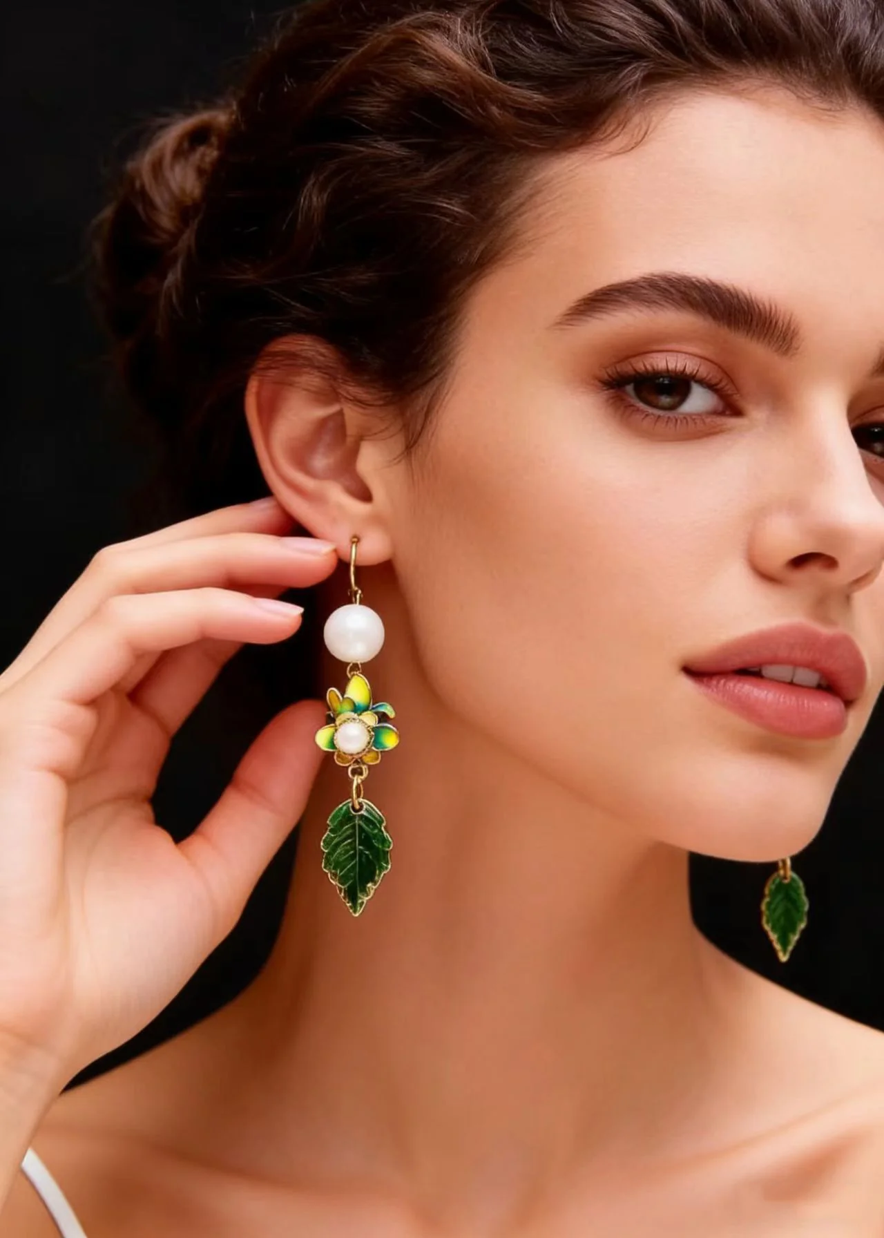 Chic Green Leaf Metal Fine Pearl Drop Earrings - Image 2
