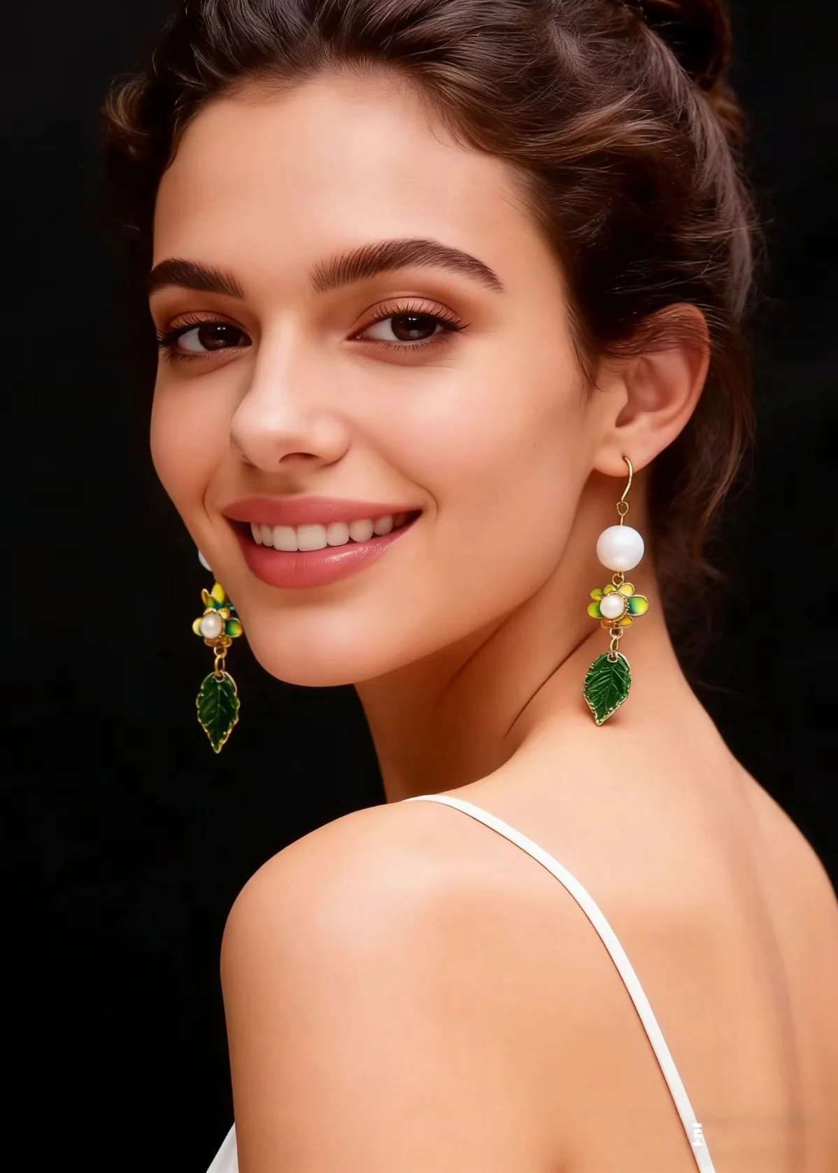 Chic Green Leaf Metal Fine Pearl Drop Earrings - Image 4