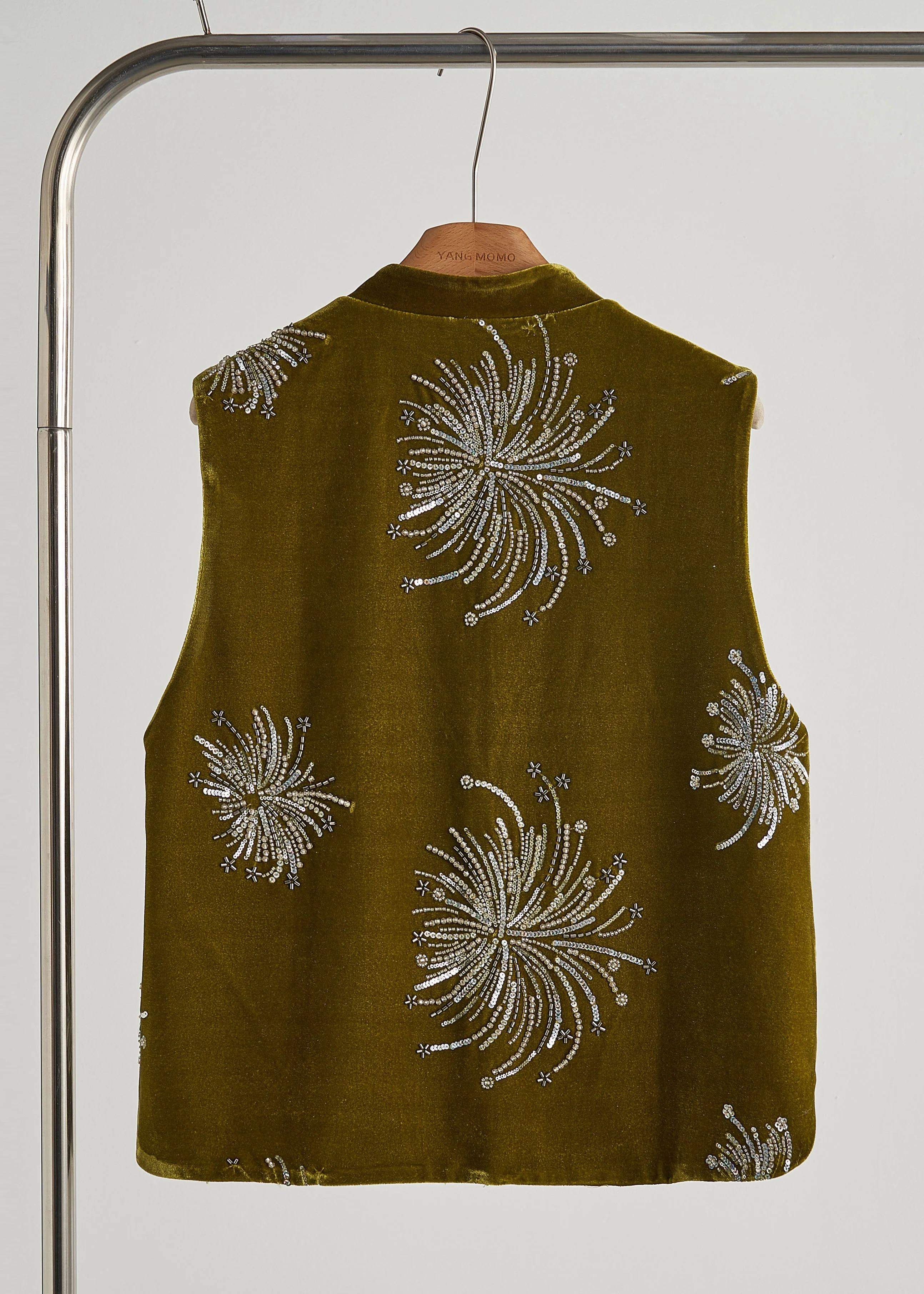Chic Green Sequins Embroidered Silk Velvet Vest Fall - Image 3