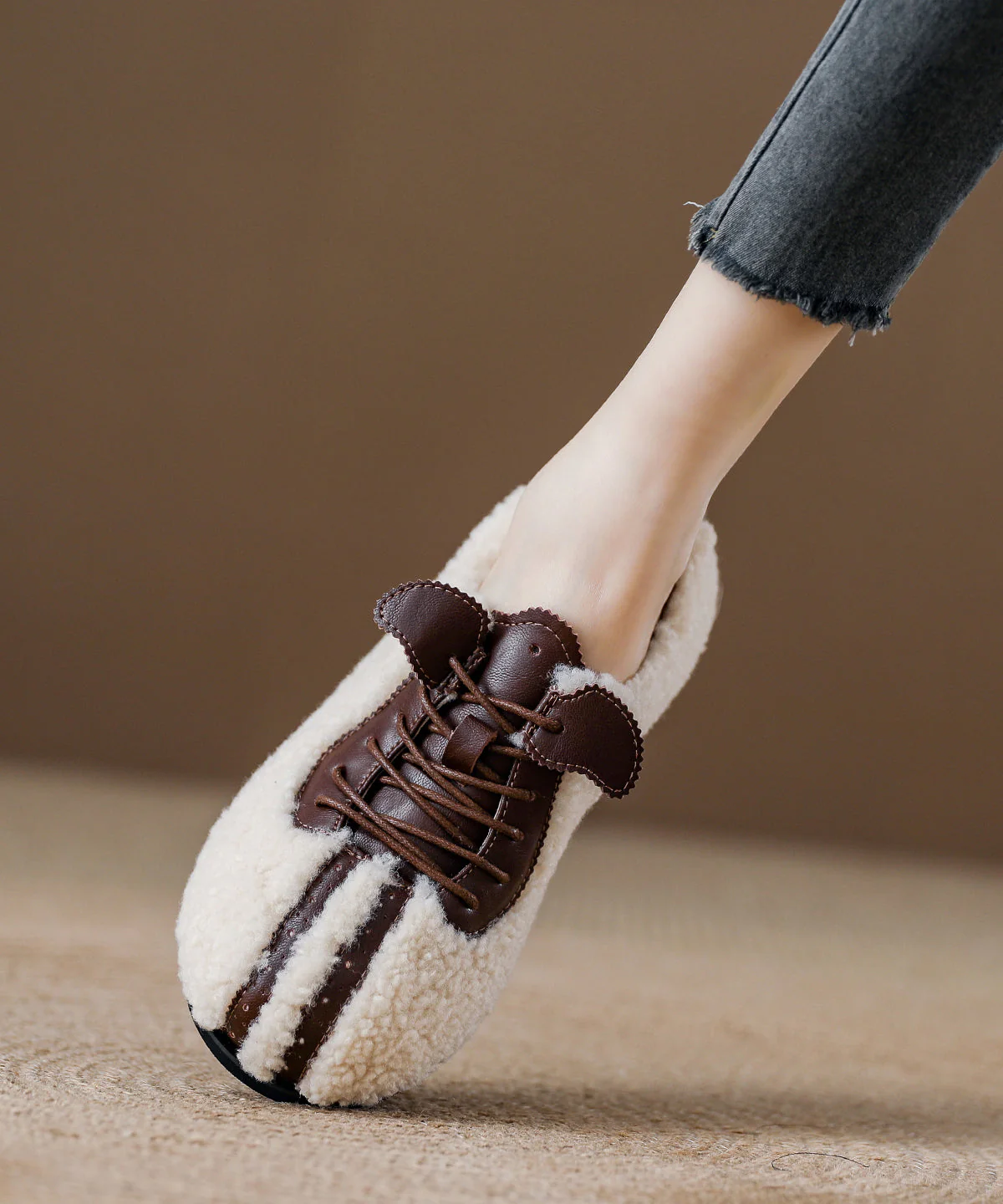 Chic Lace Up Splicing Flat Feet Shoes Beige Fuzzy Fur